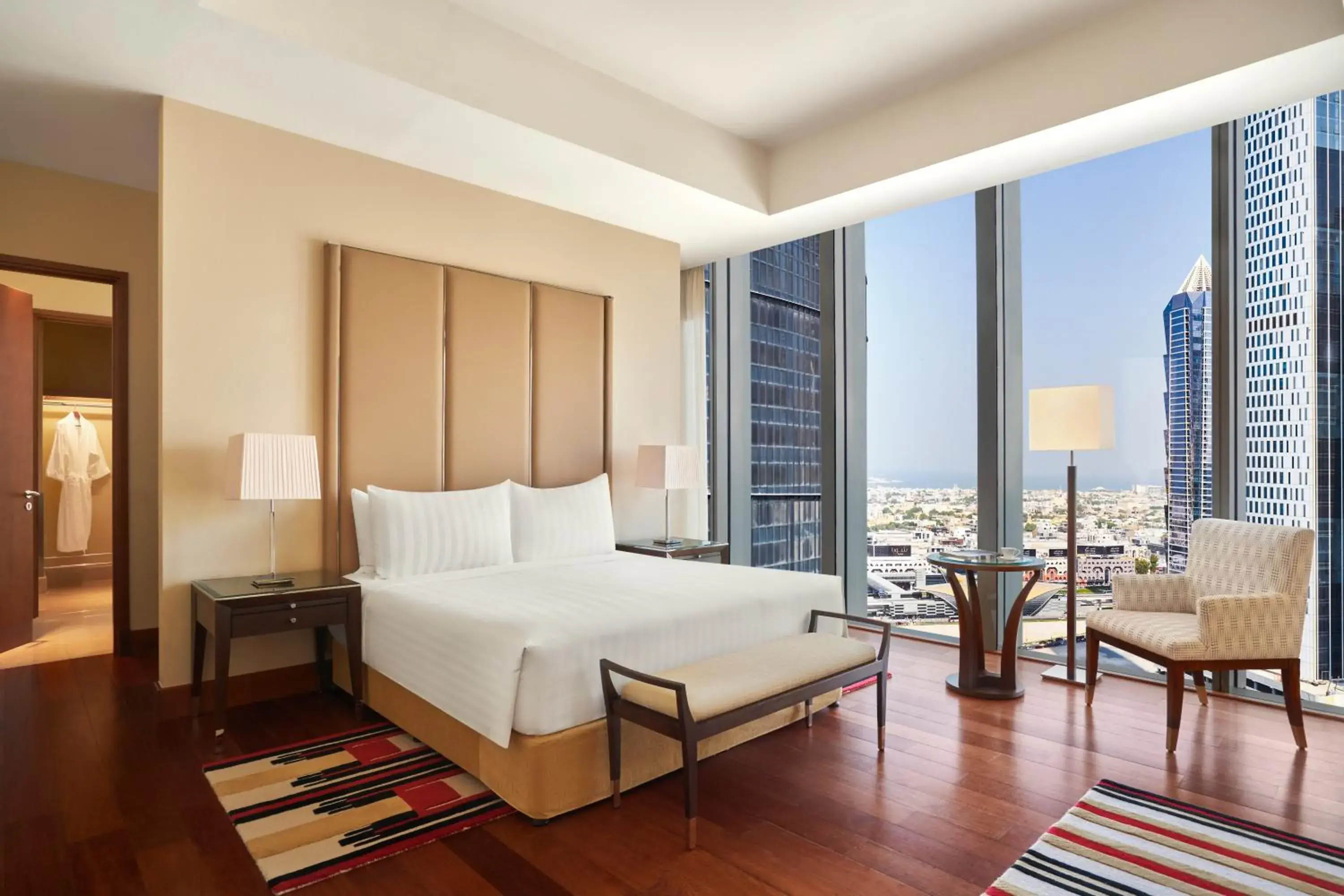 Bed in Anantara Downtown Dubai Bed in Anantara Downtown Dubai