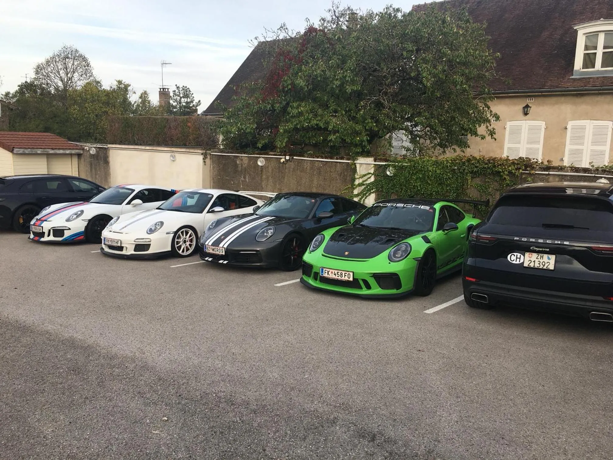 Parking in La Bonbonniere - Sure Hotel Collection by Best Western