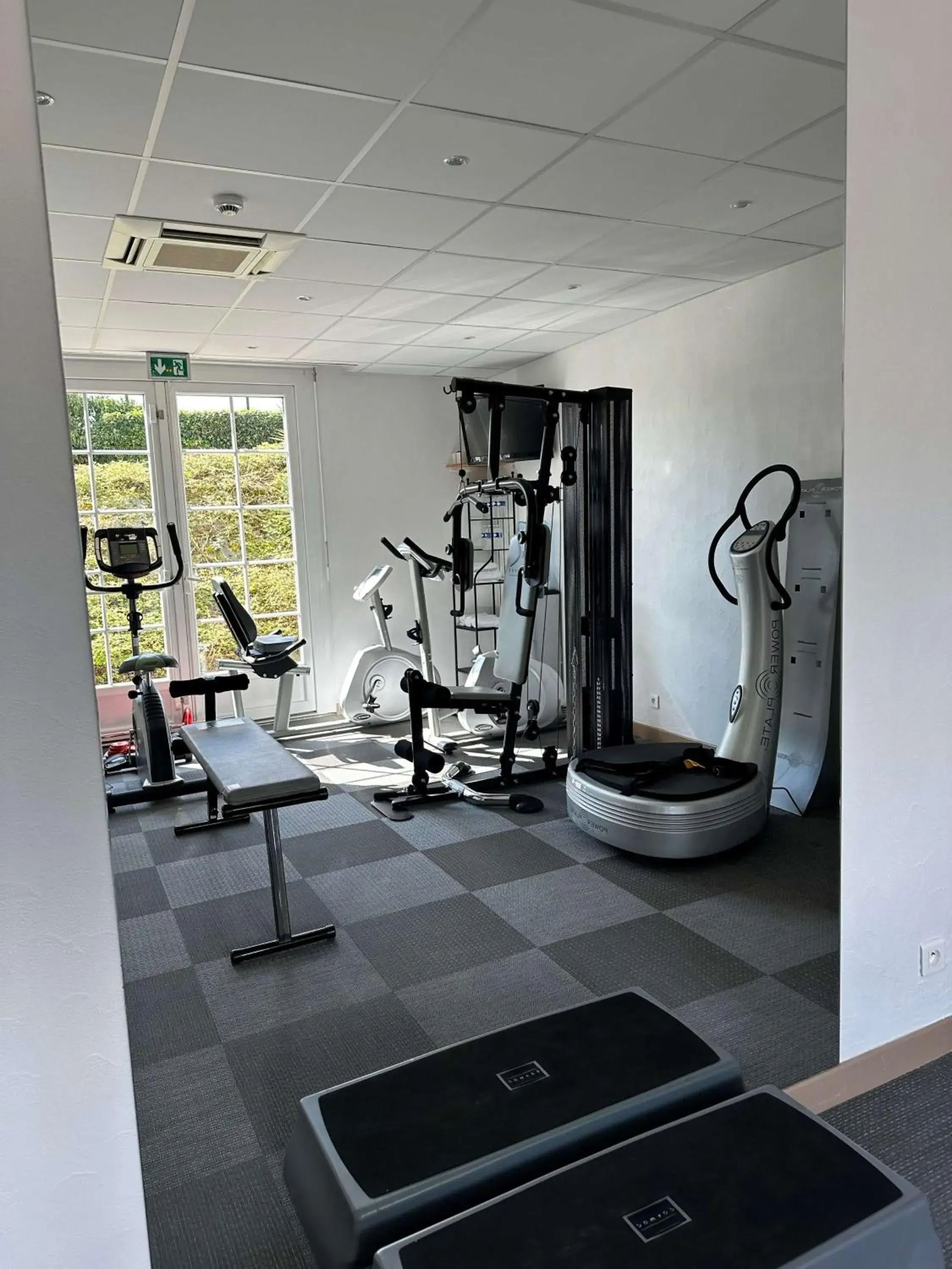 Fitness centre/facilities in La Bonbonniere - Sure Hotel Collection by Best Western Fitness centre/facilities in La Bonbonniere - Sure Hotel Collection by Best Western