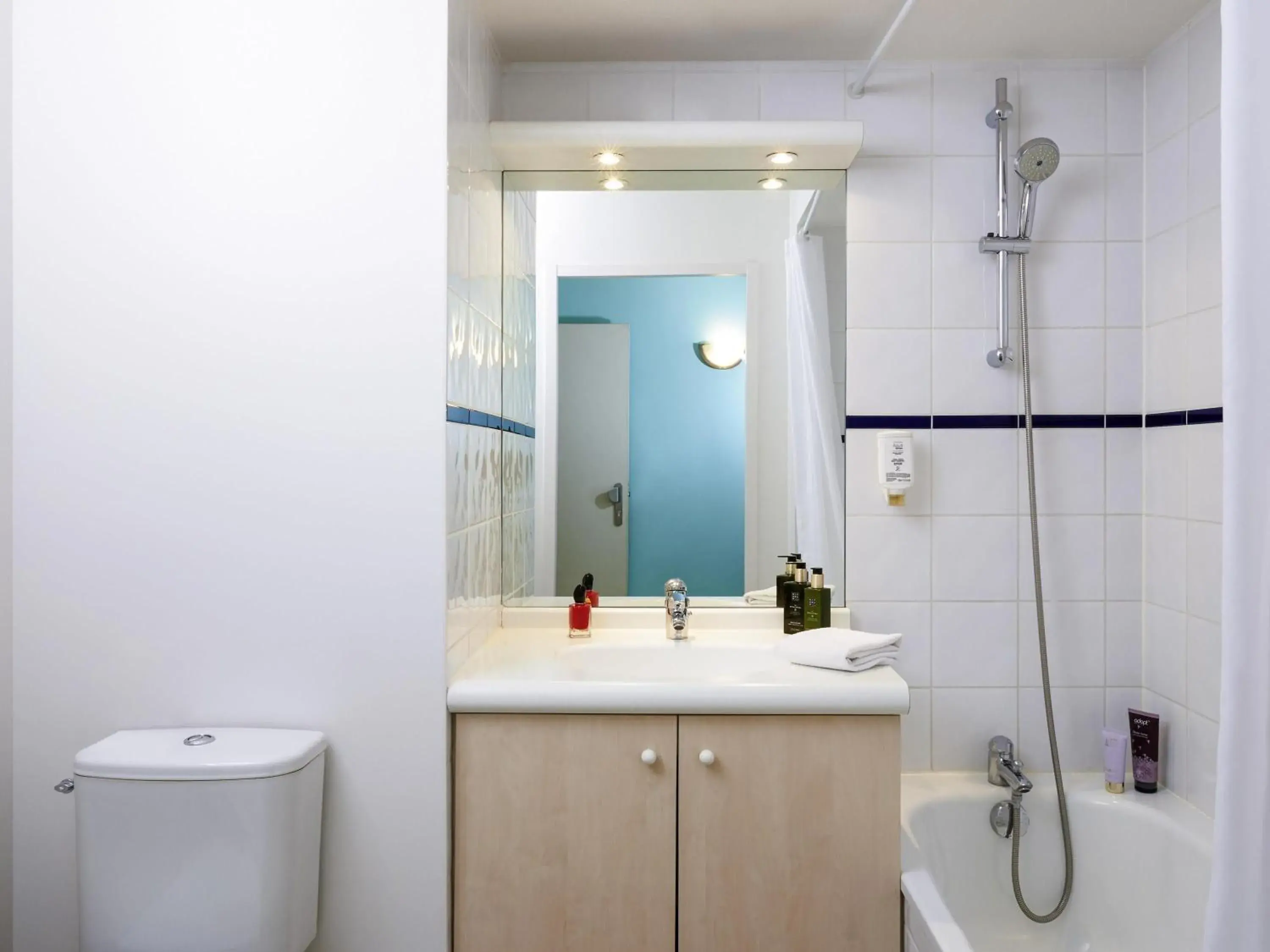 Bedroom in Aparthotel Adagio Access Strasbourg Illkirch Bedroom in Aparthotel Adagio Access Strasbourg Illkirch