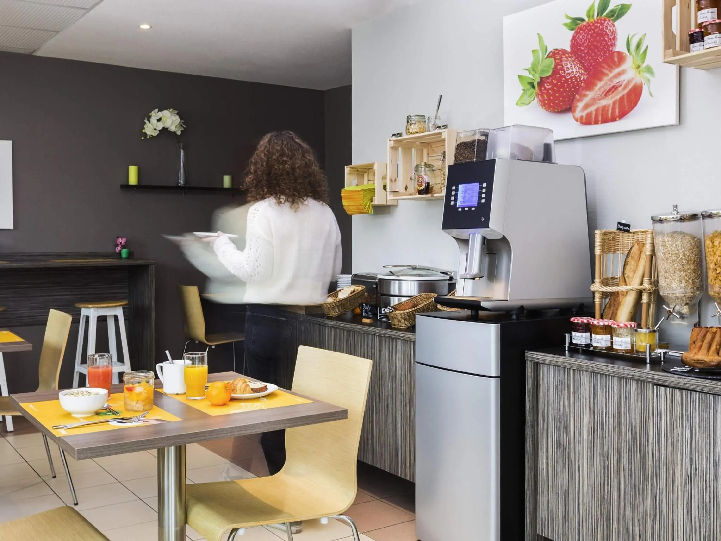 Breakfast in Aparthotel Adagio Access Strasbourg Illkirch Breakfast in Aparthotel Adagio Access Strasbourg Illkirch