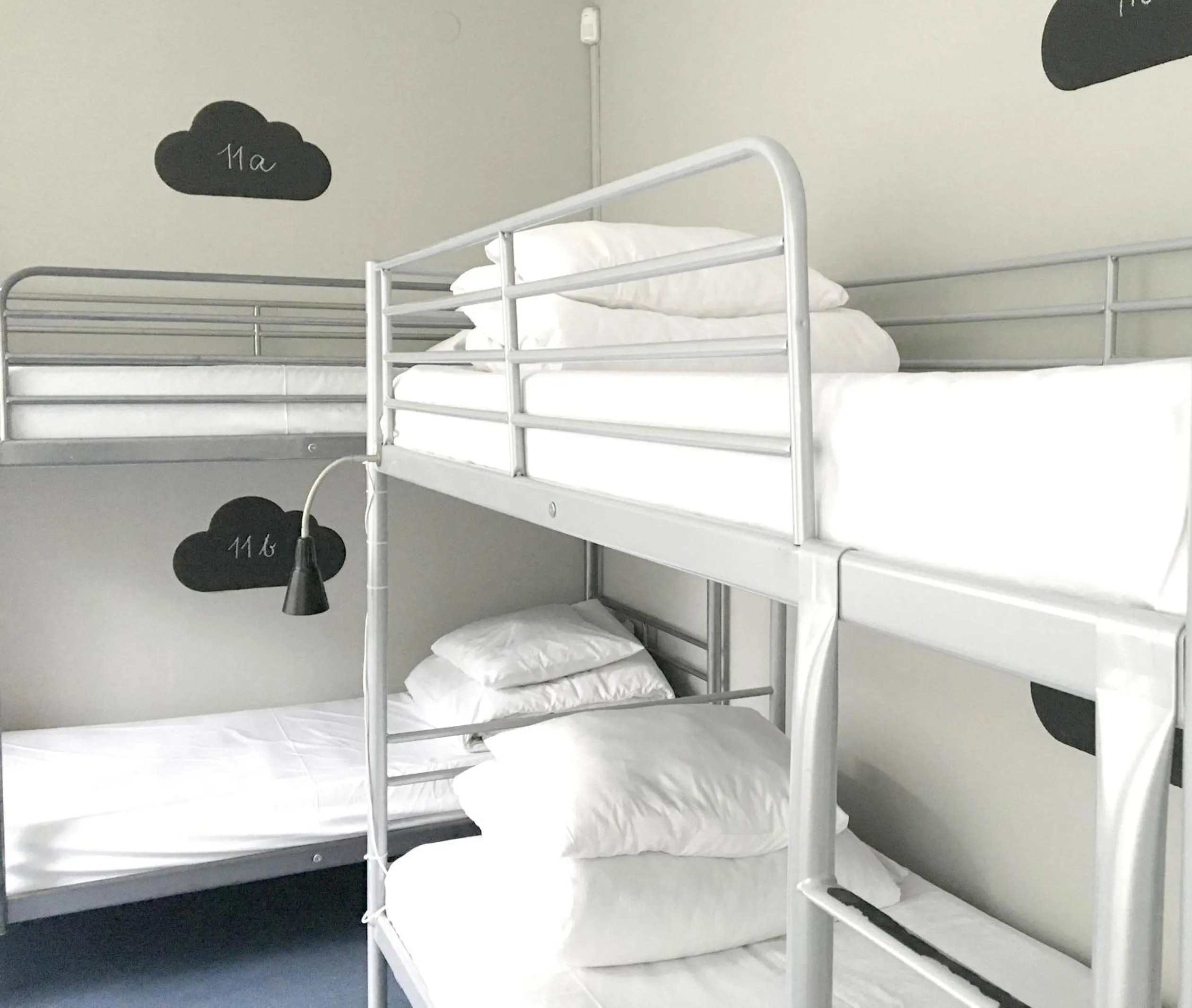 bunk bed, Bed in Cloud Hostel