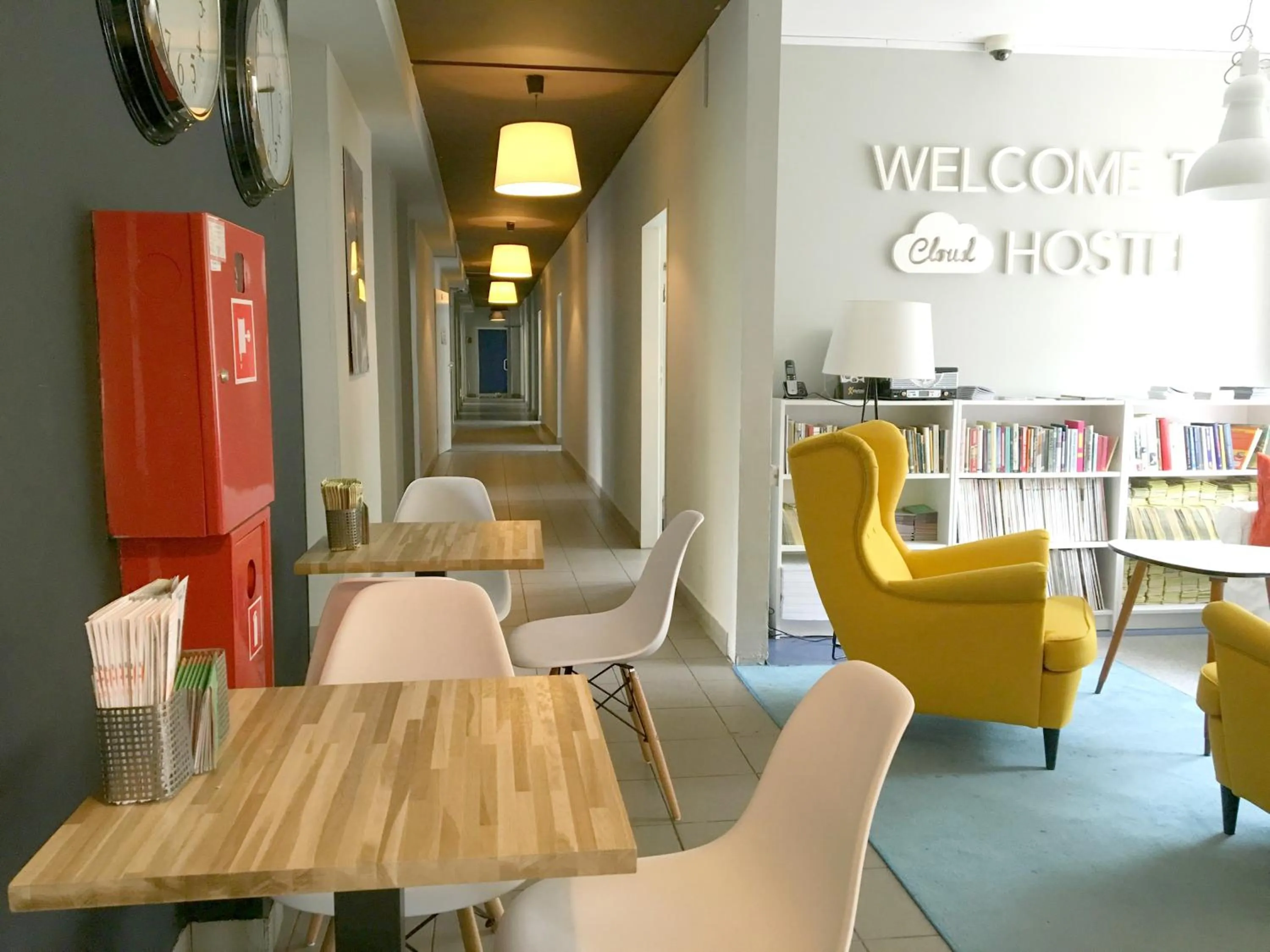 Restaurant/places to eat in Cloud Hostel