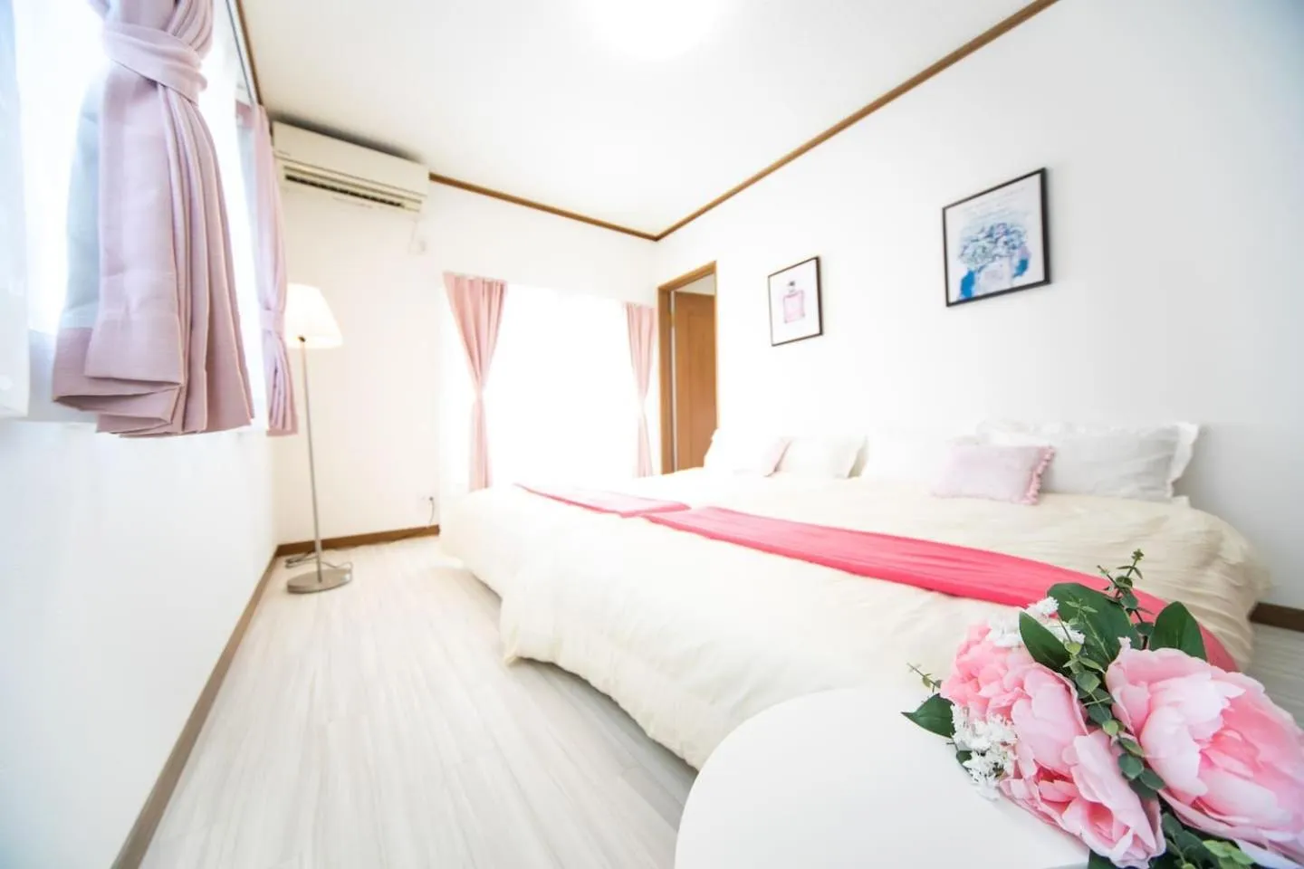 Bed in Awaji Seaside Resort in Iwaya 3000