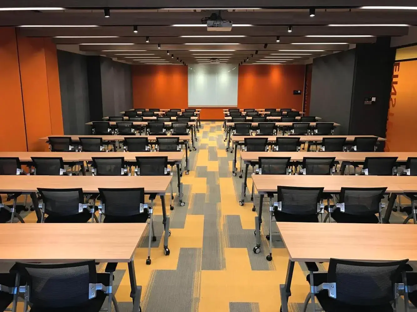 Business facilities in FOX Lite Hotel DPulze Cyberjaya Business facilities in FOX Lite Hotel DPulze Cyberjaya