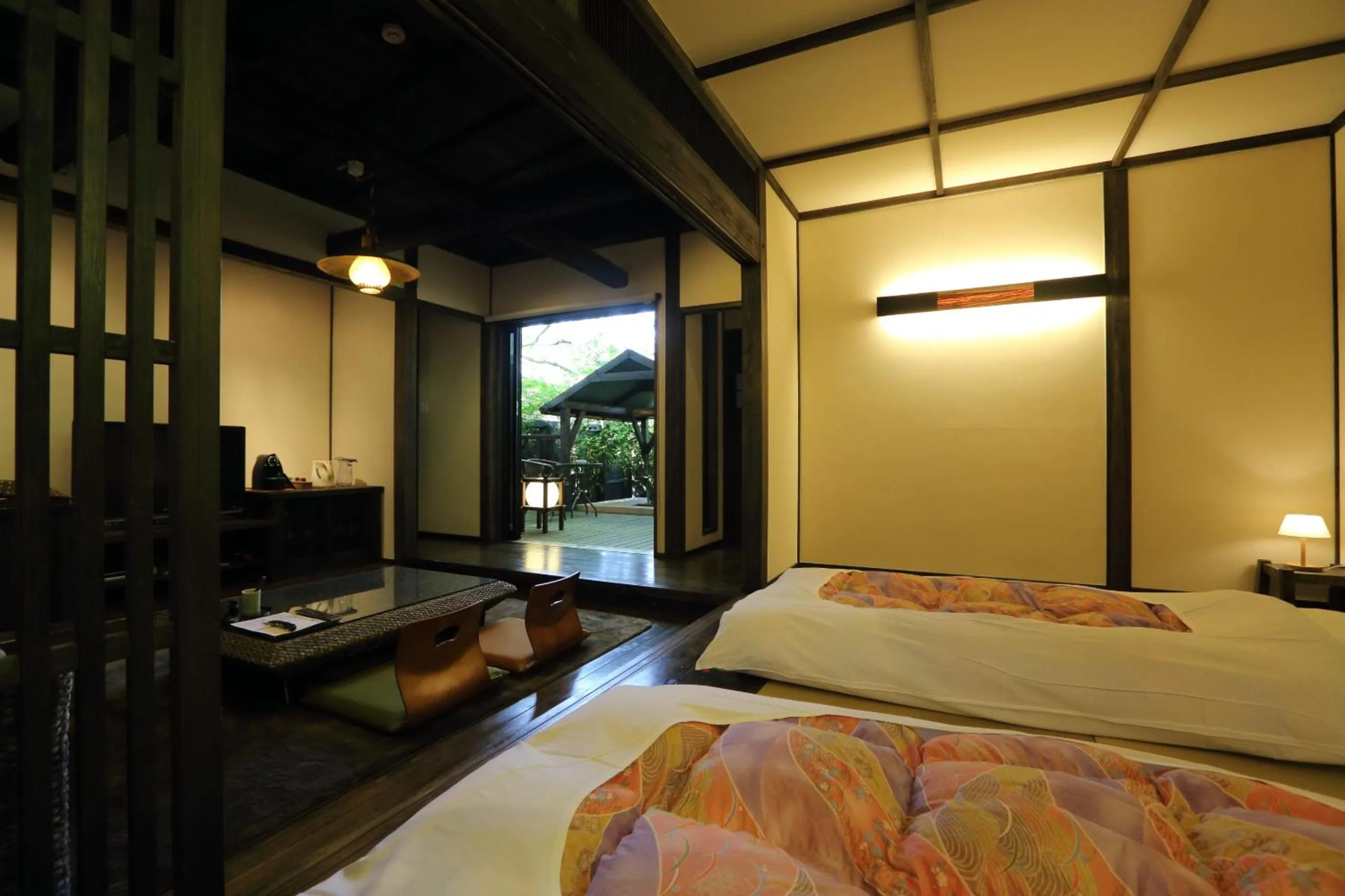 Decorative detail, Bed in Shinwaen