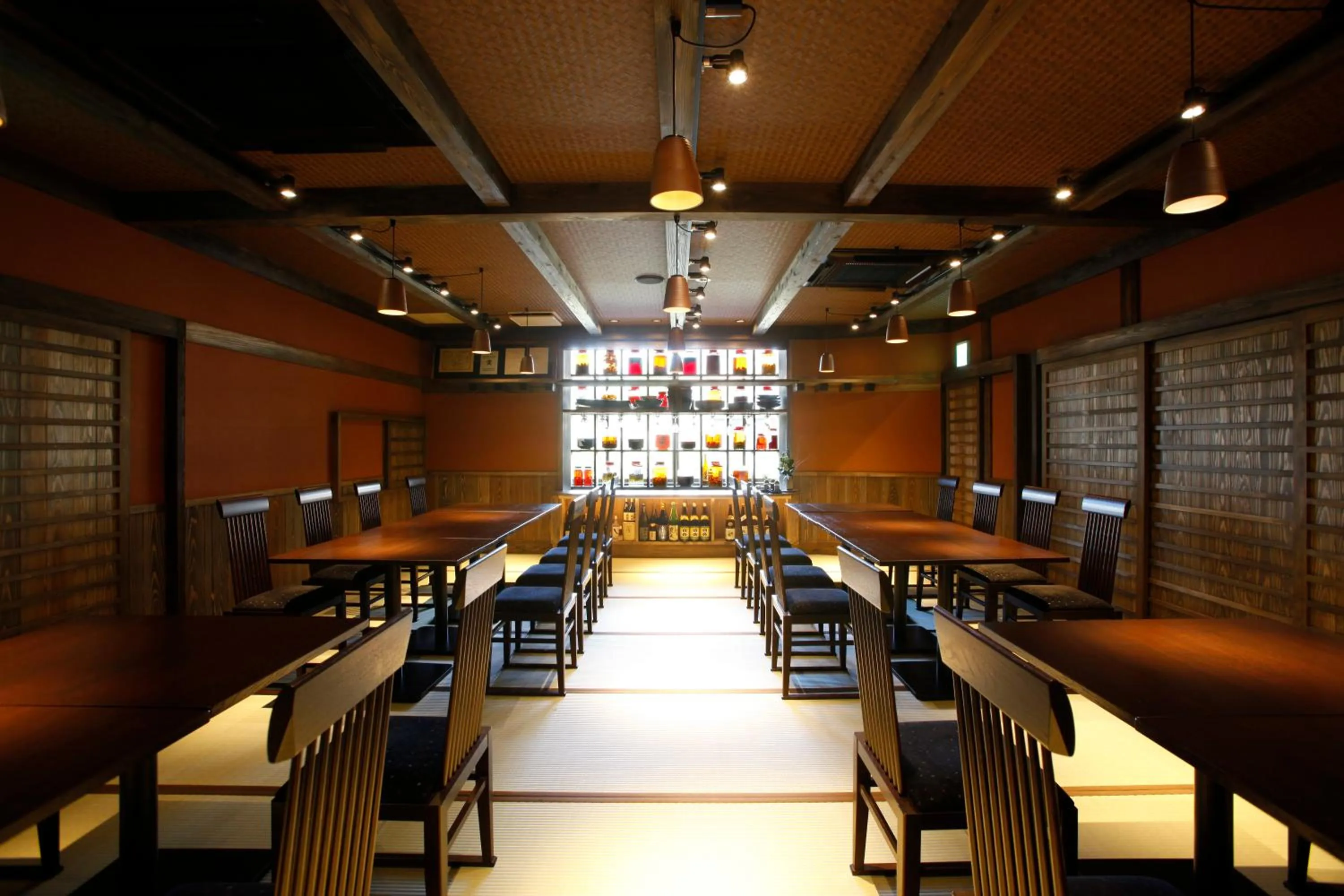 Restaurant/places to eat in Shinwaen