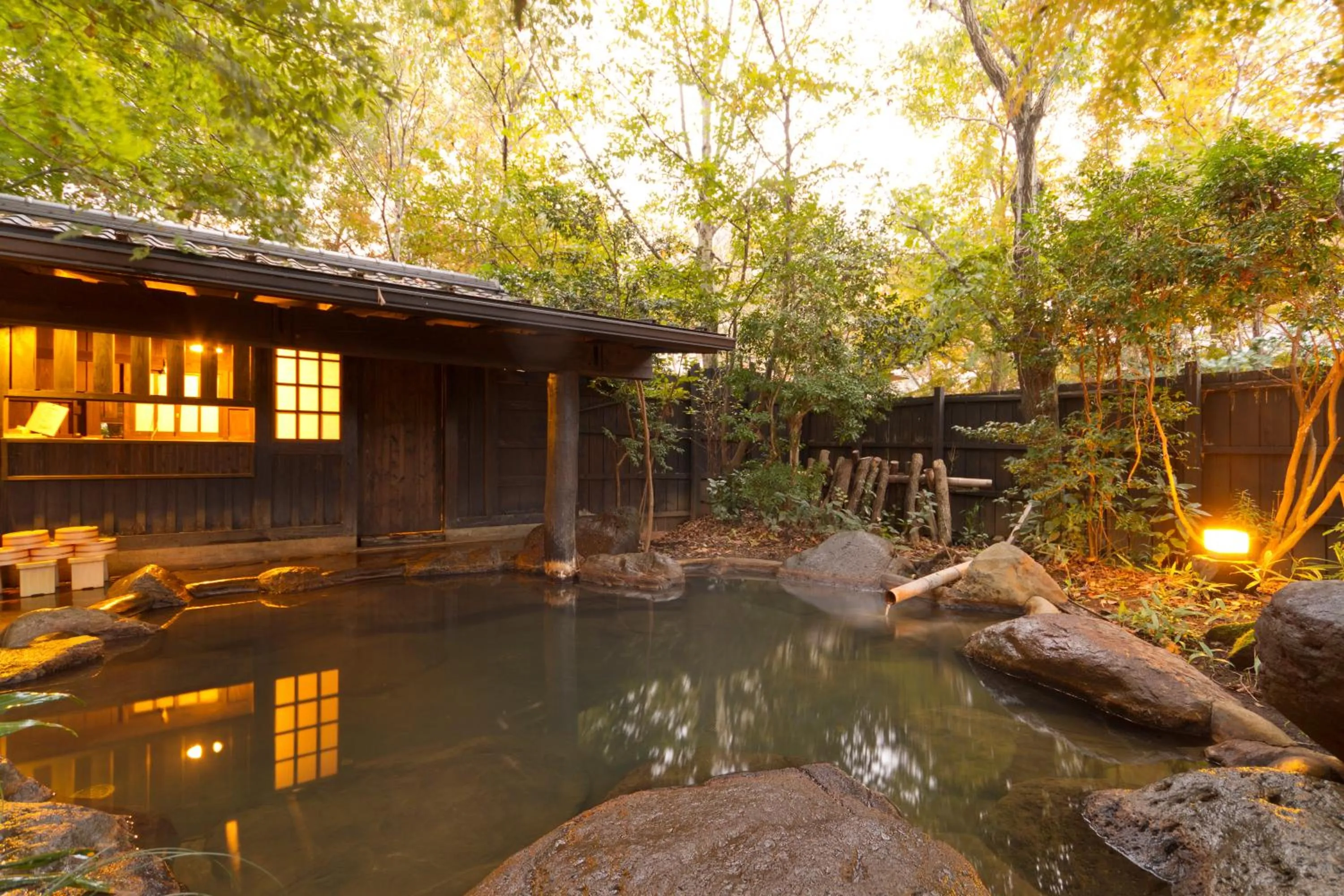 Hot Spring Bath in Shinwaen