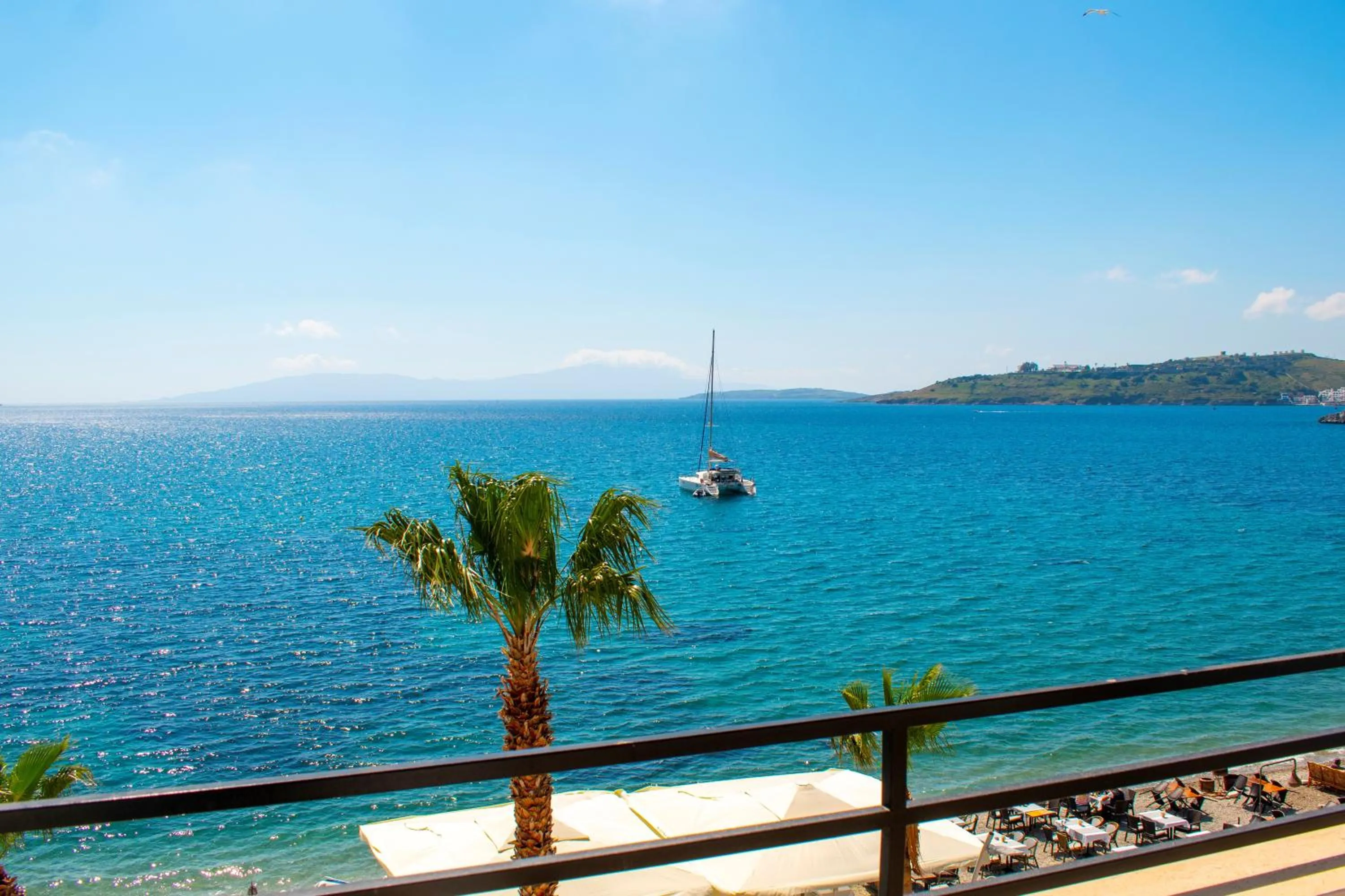 Sea view in Dinc Pension