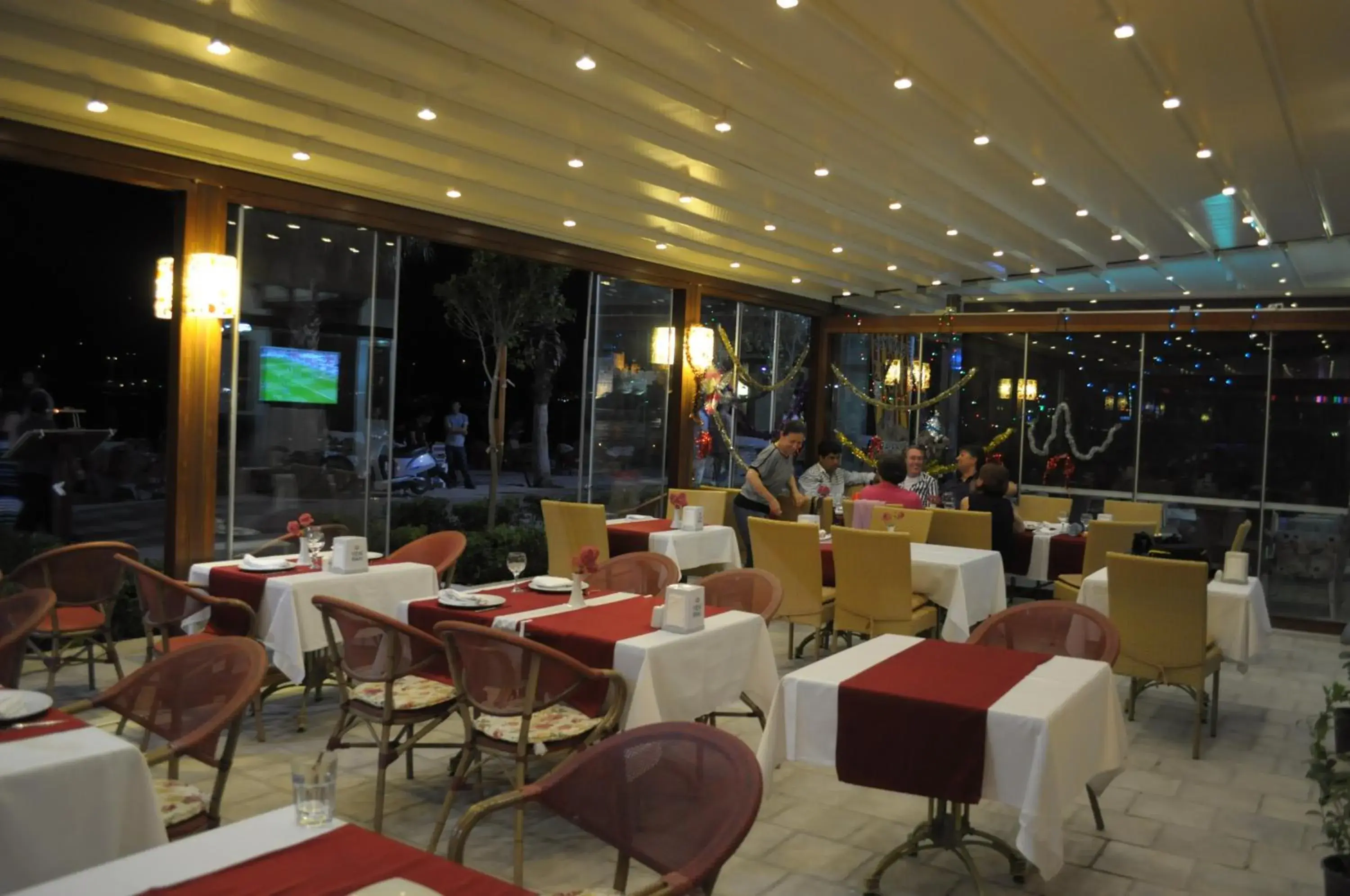 Restaurant/places to eat in Dinc Pension Restaurant/places to eat in Dinc Pension