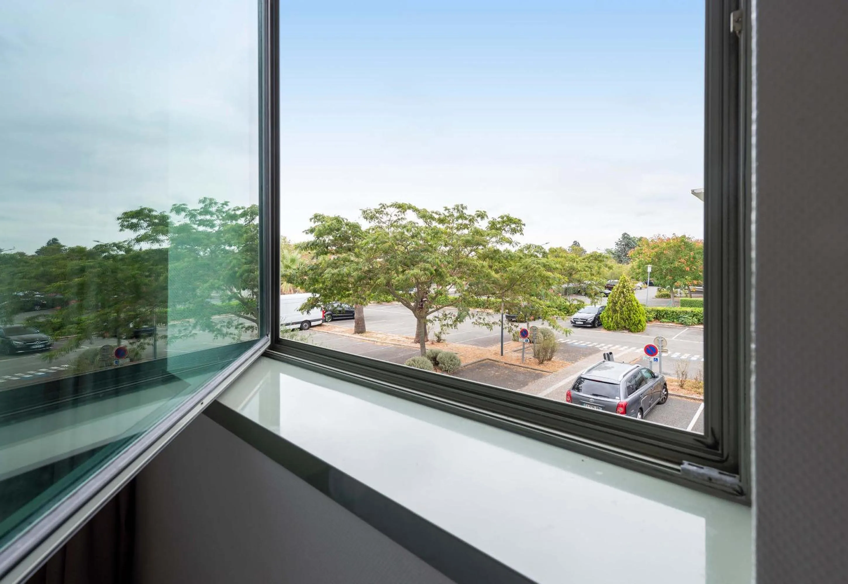 Parking in B&B HOTEL Toulouse Basso Cambo