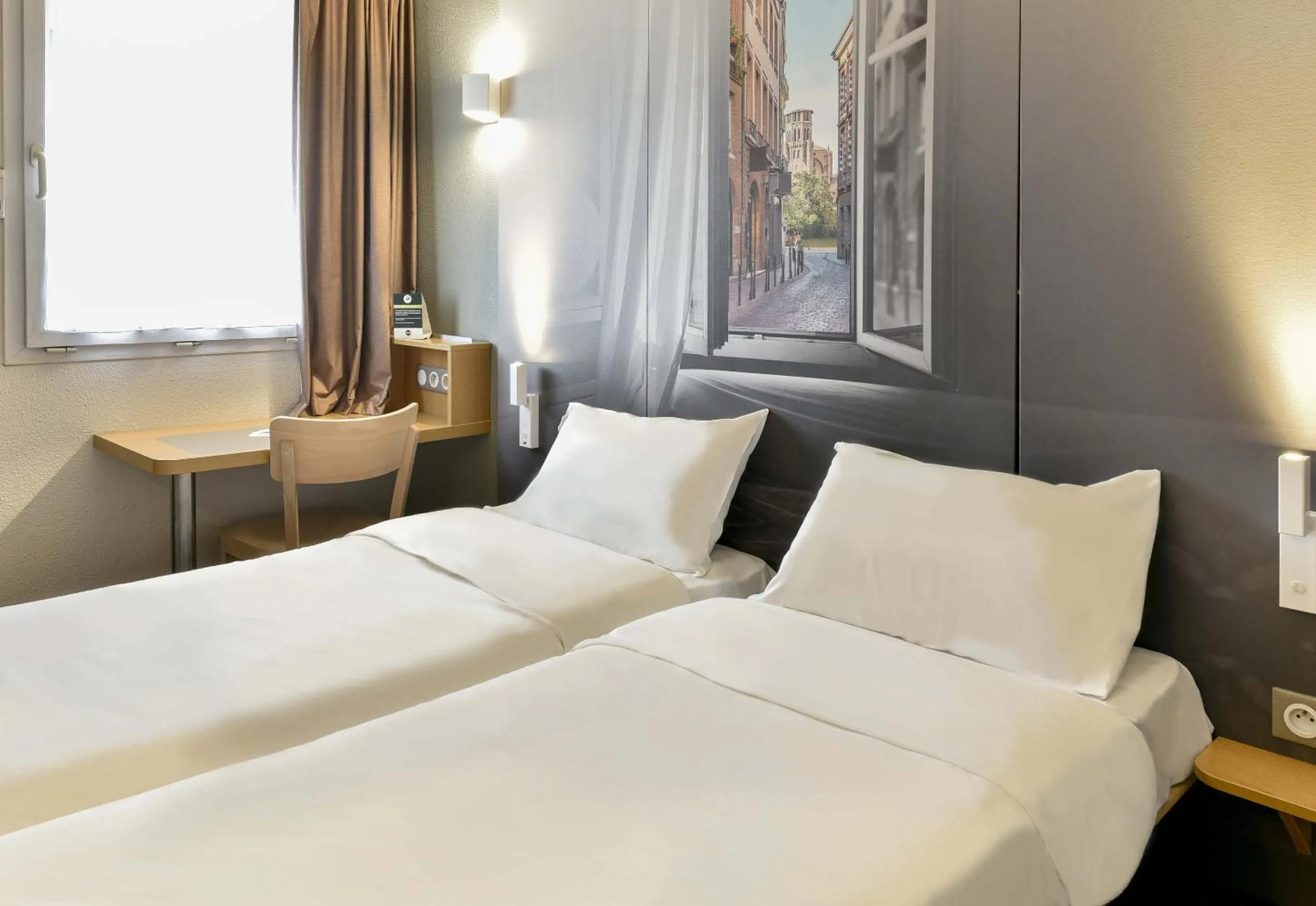 Bedroom, Bed in B&B HOTEL Toulouse Cité de l'Espace Mouchotte