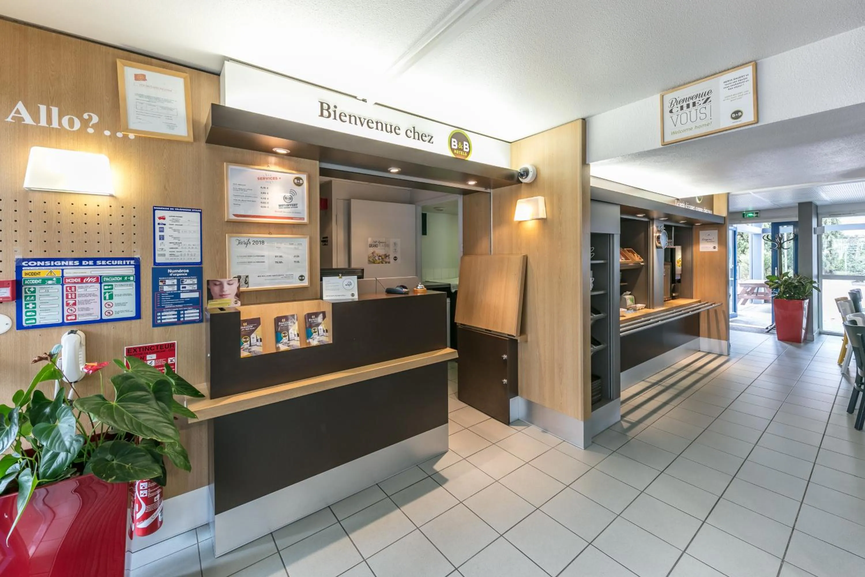 Lobby or reception in B&B HOTEL Toulouse Cité de l'Espace Mouchotte