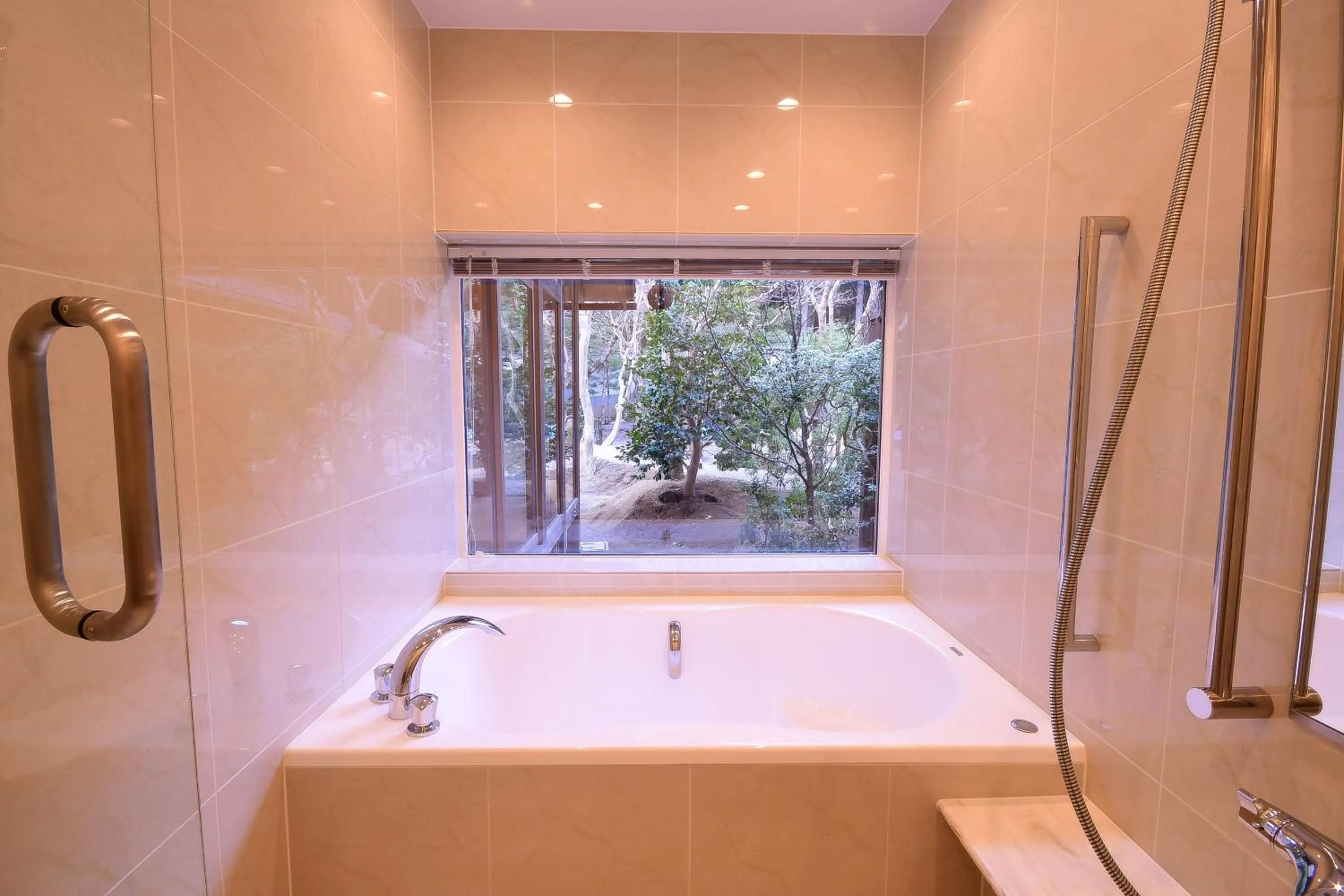 Shower in Koyasan Sanadabo Rengejoin