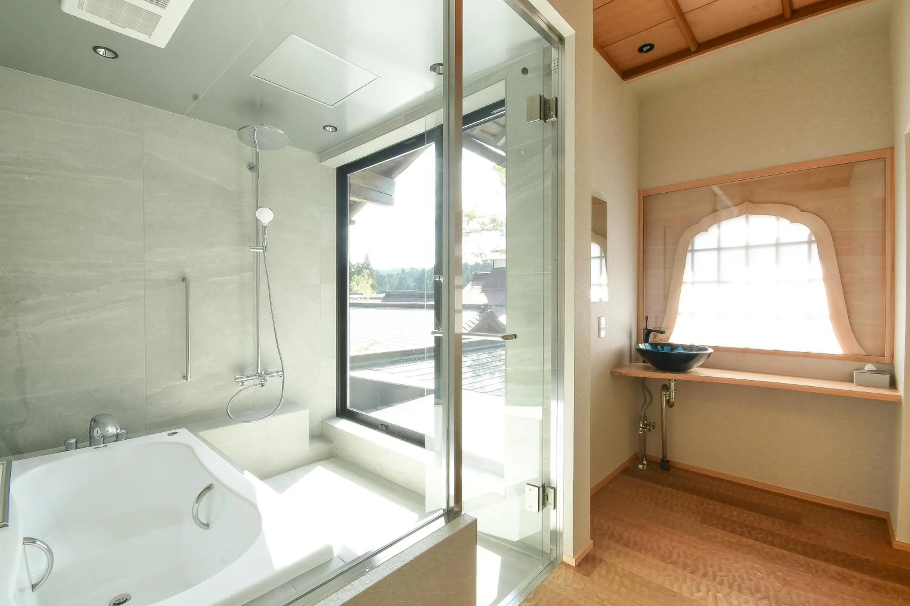 Shower in Koyasan Sanadabo Rengejoin