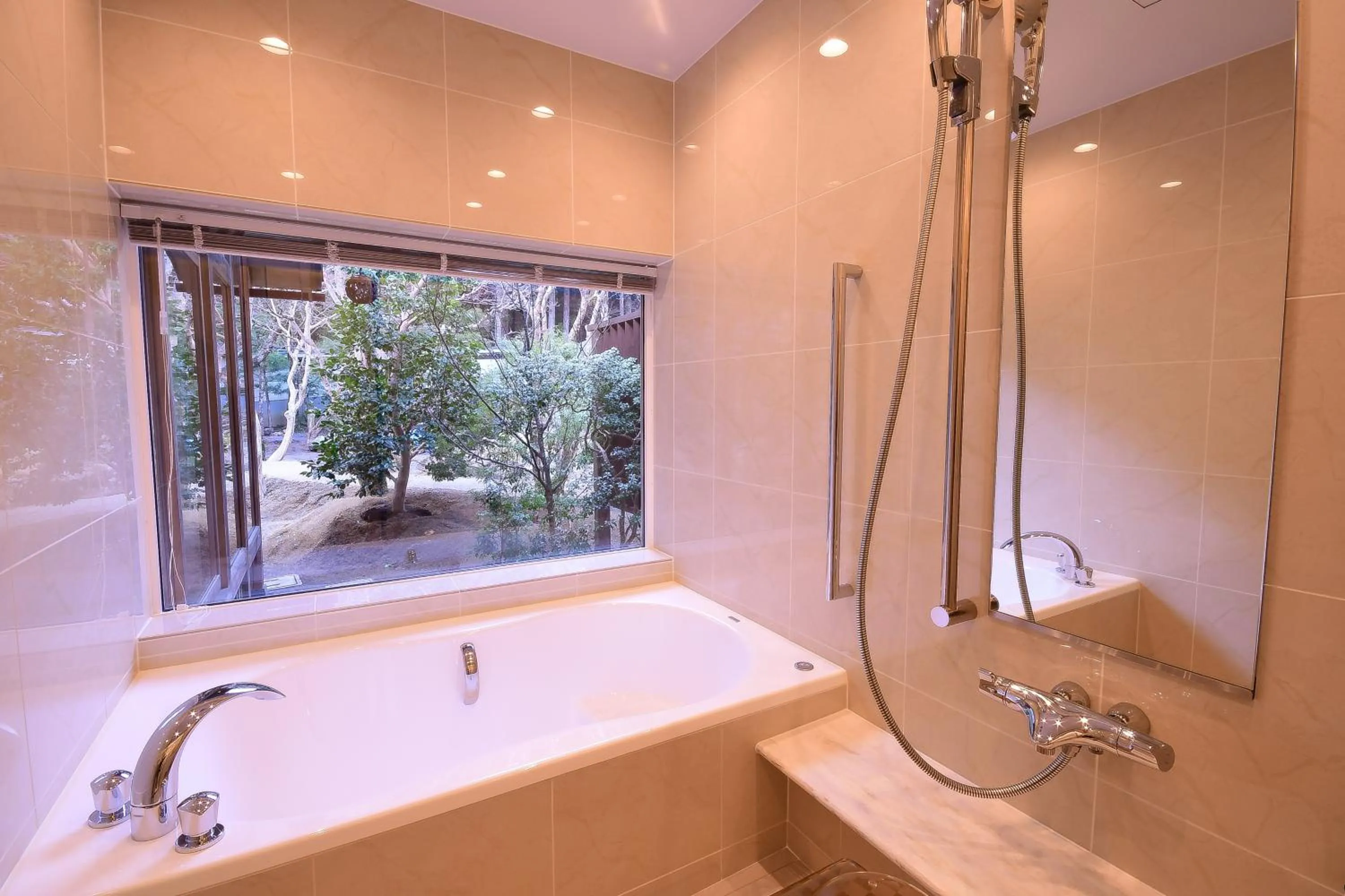 Shower in Koyasan Sanadabo Rengejoin