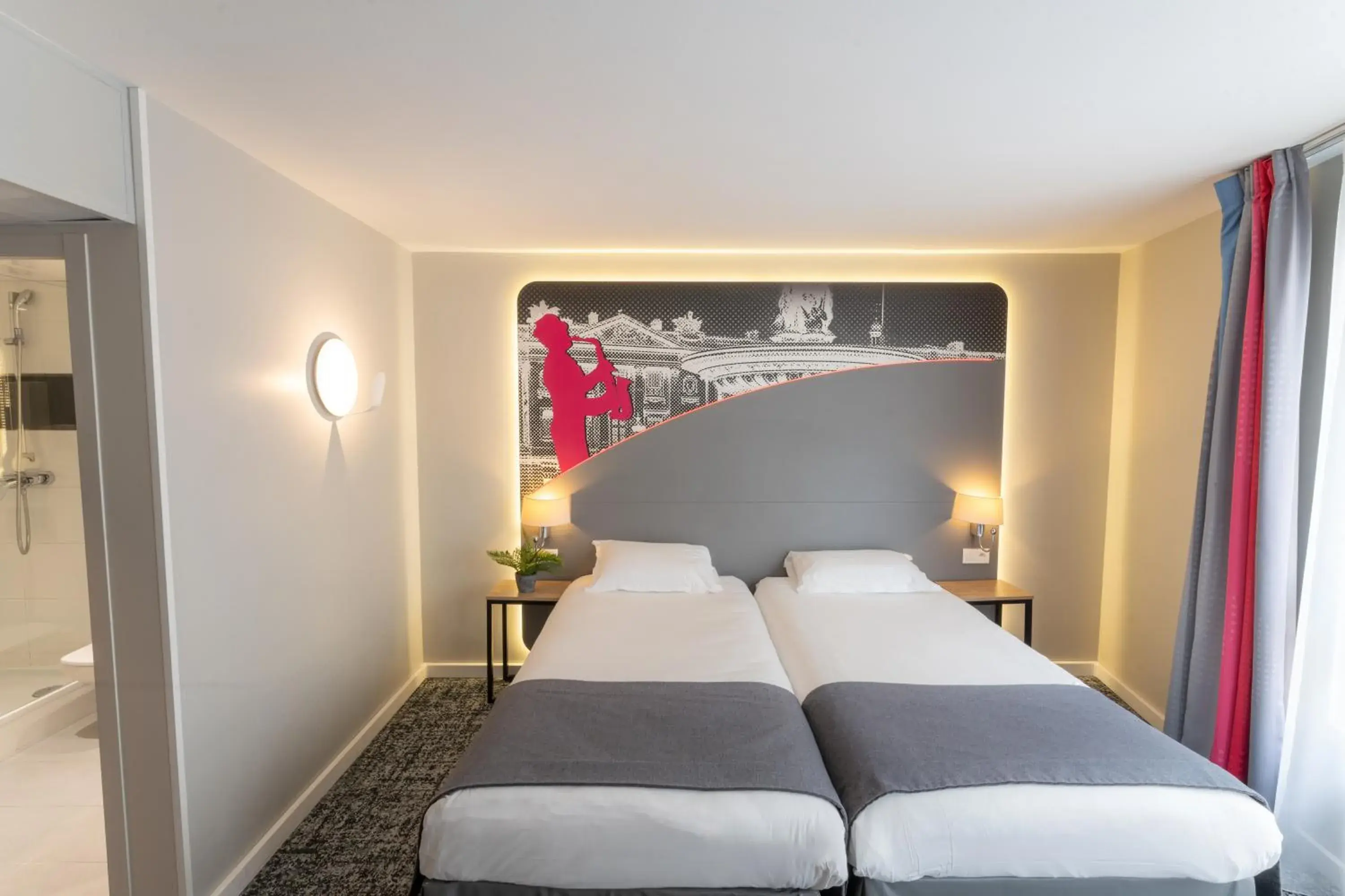 Bedroom, Bed in Hotel Inn Design Paris Place d’Italie (ex Timhotel)