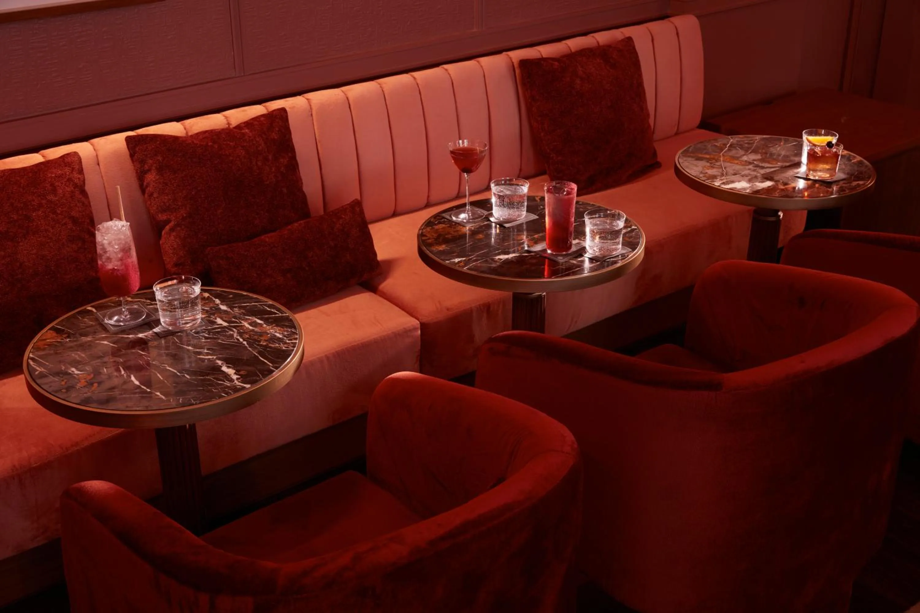 Lounge or bar in Maison Delano Paris