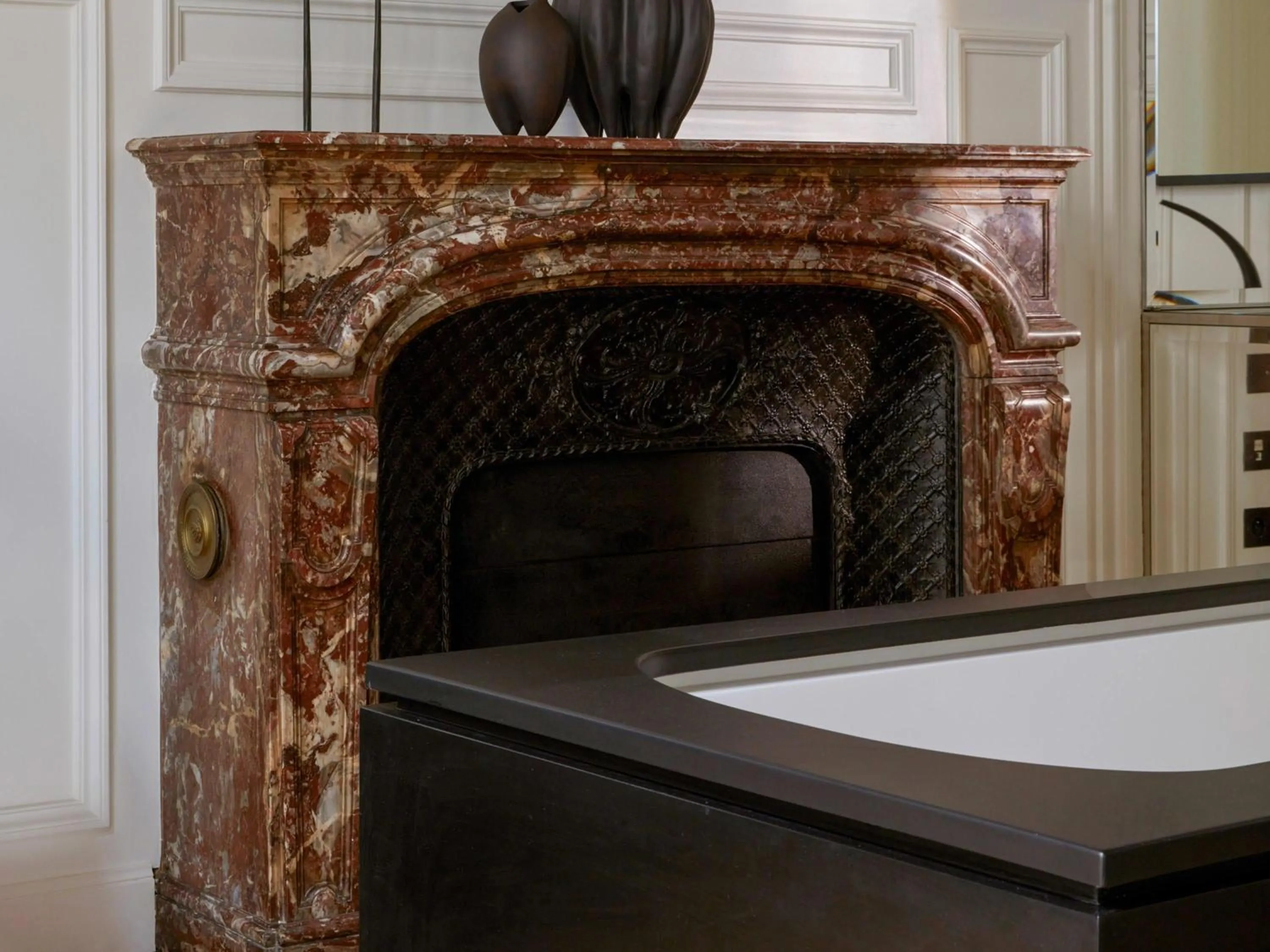 Bedroom in Maison Delano Paris