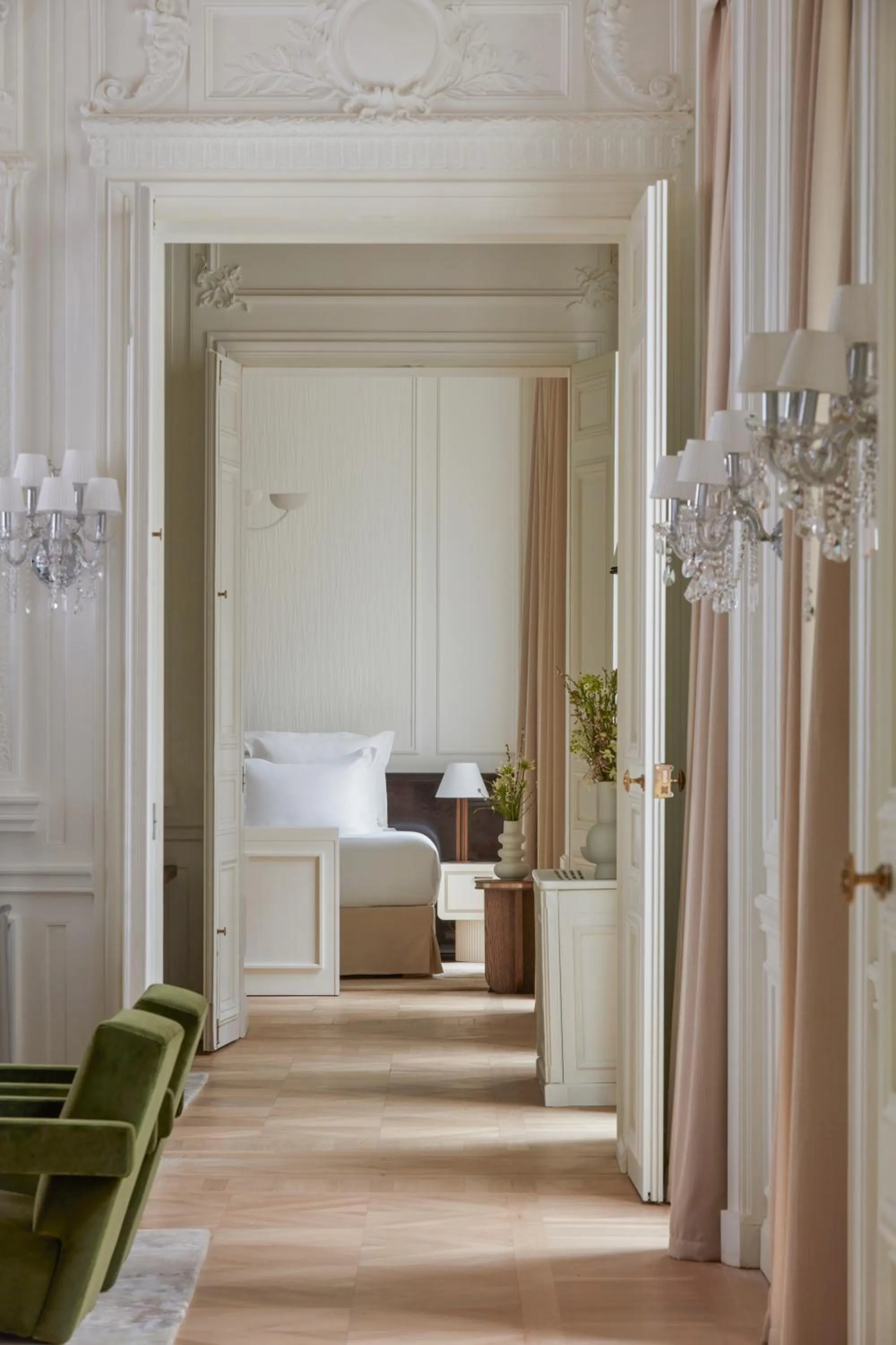 Bedroom in Maison Delano Paris
