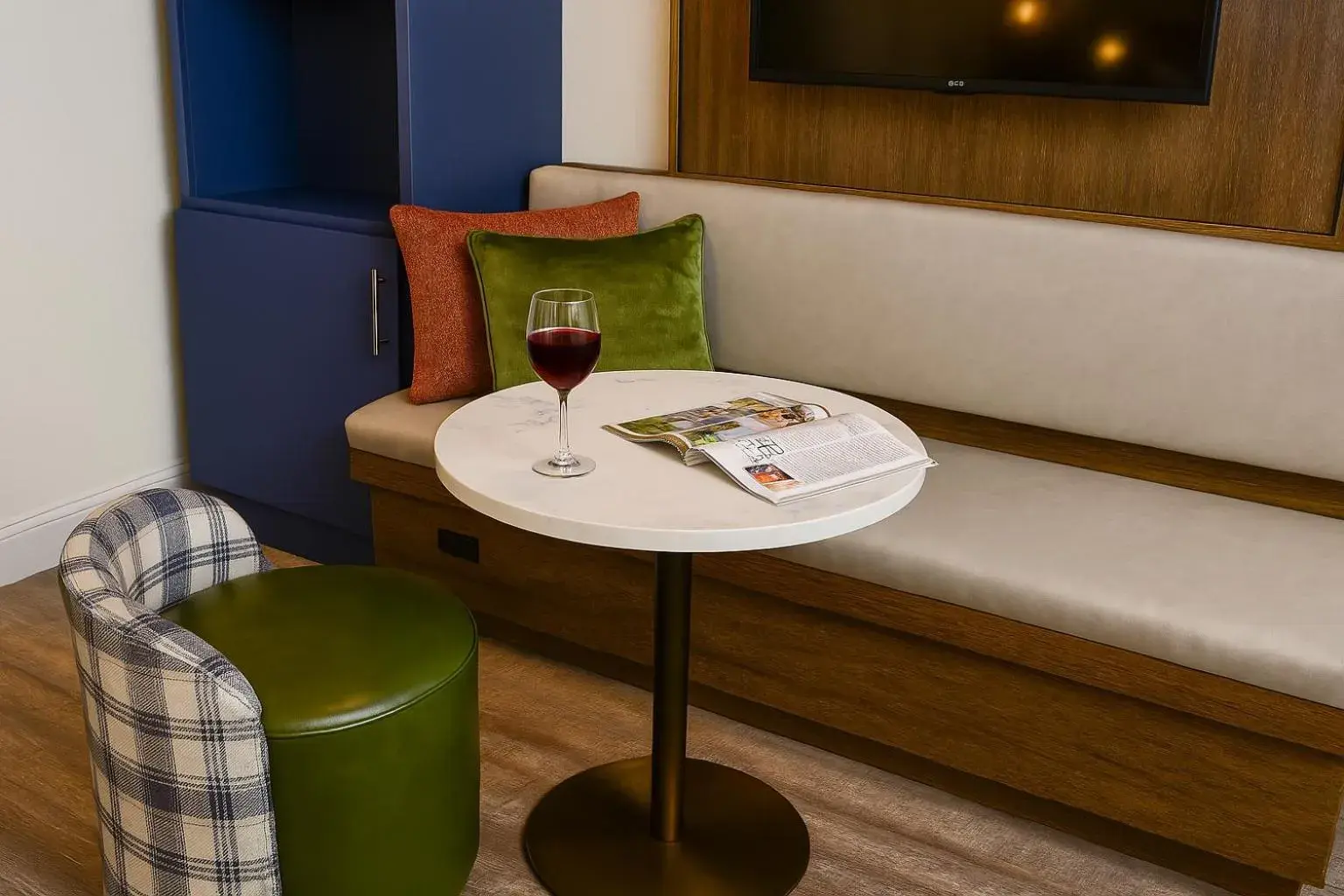 Food and drinks in The Woodrose- NEWLY RENOVATED Food and drinks in The Woodrose- NEWLY RENOVATED