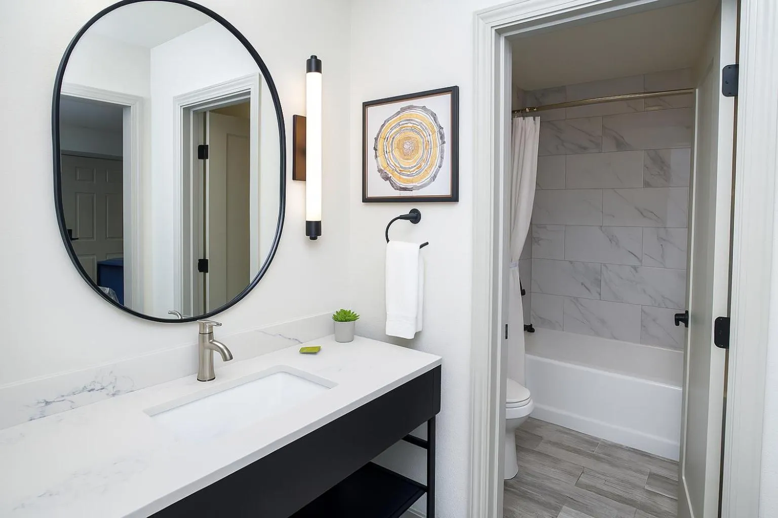 Bathroom in The Woodrose- NEWLY RENOVATED