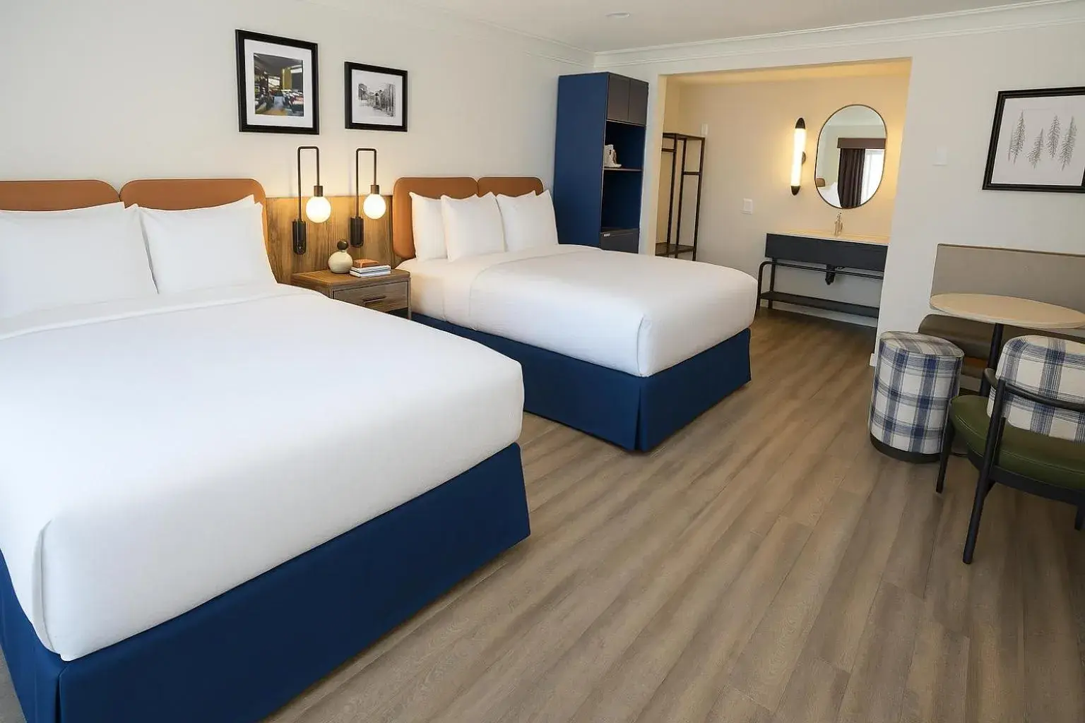 Bedroom, Bed in The Woodrose- NEWLY RENOVATED Bedroom, Bed in The Woodrose- NEWLY RENOVATED