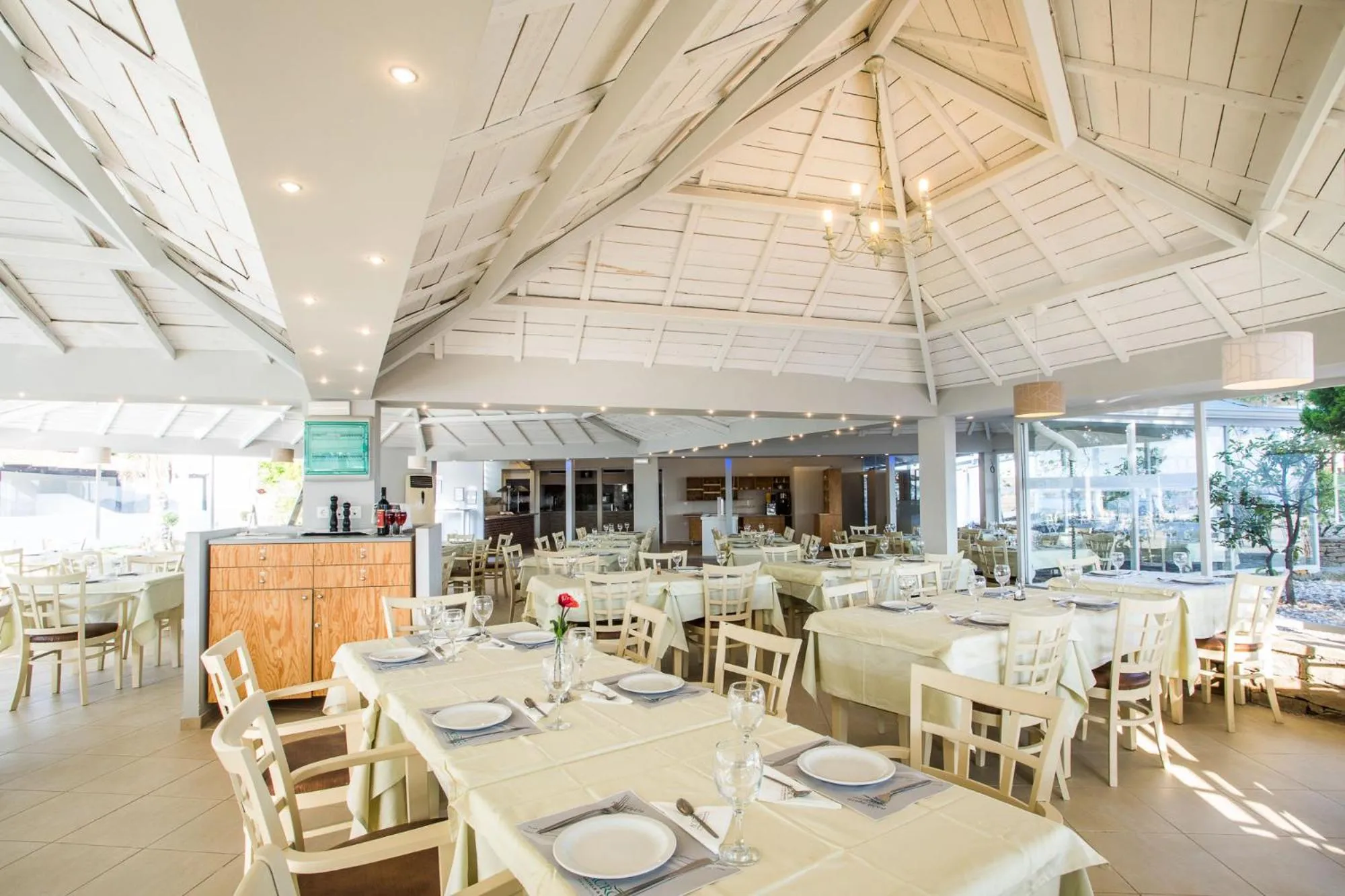 Restaurant/places to eat in Coral Blue Beach Hotel Gerakini