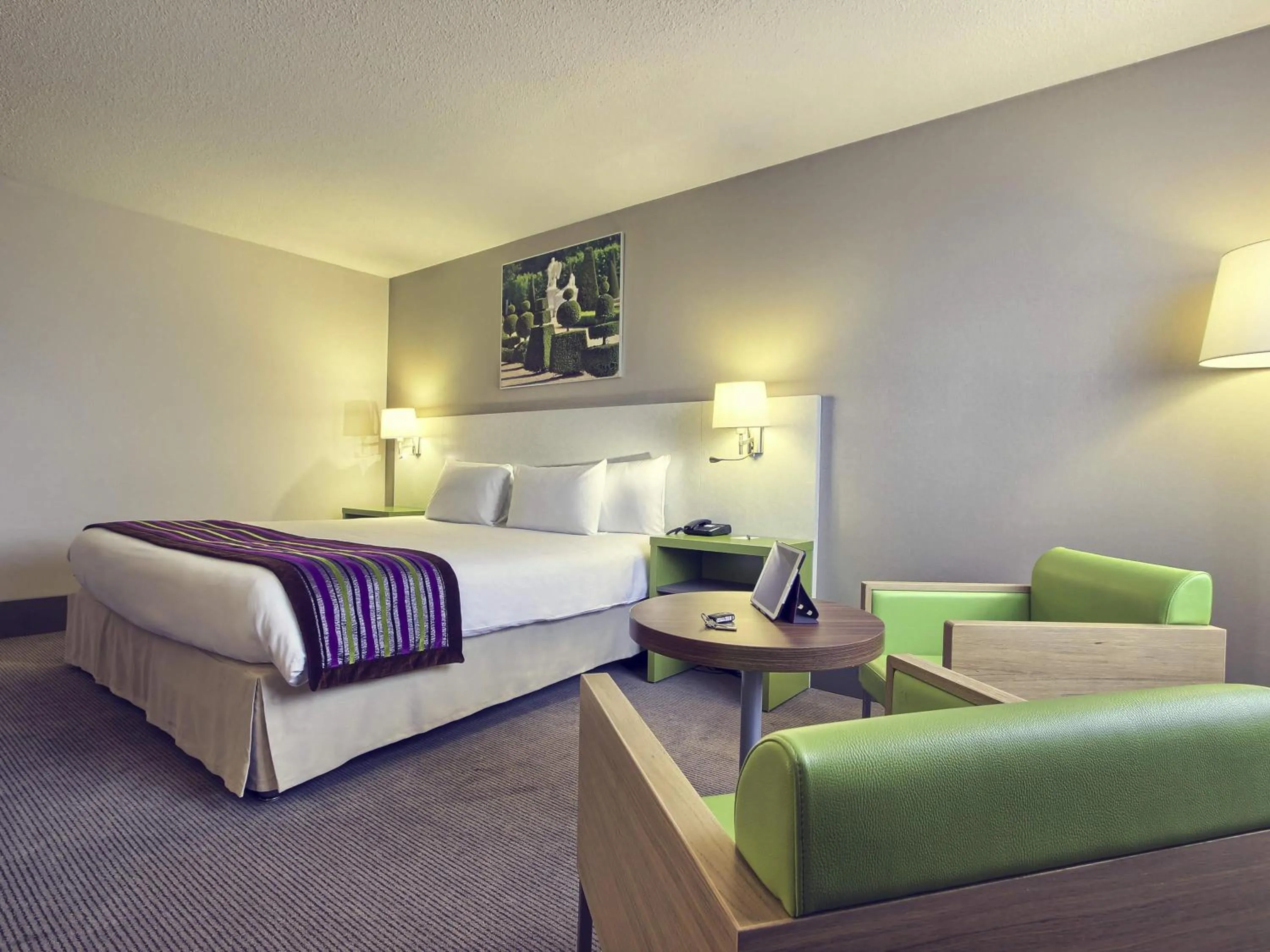 Bedroom, Bed in Mercure Paris Velizy
