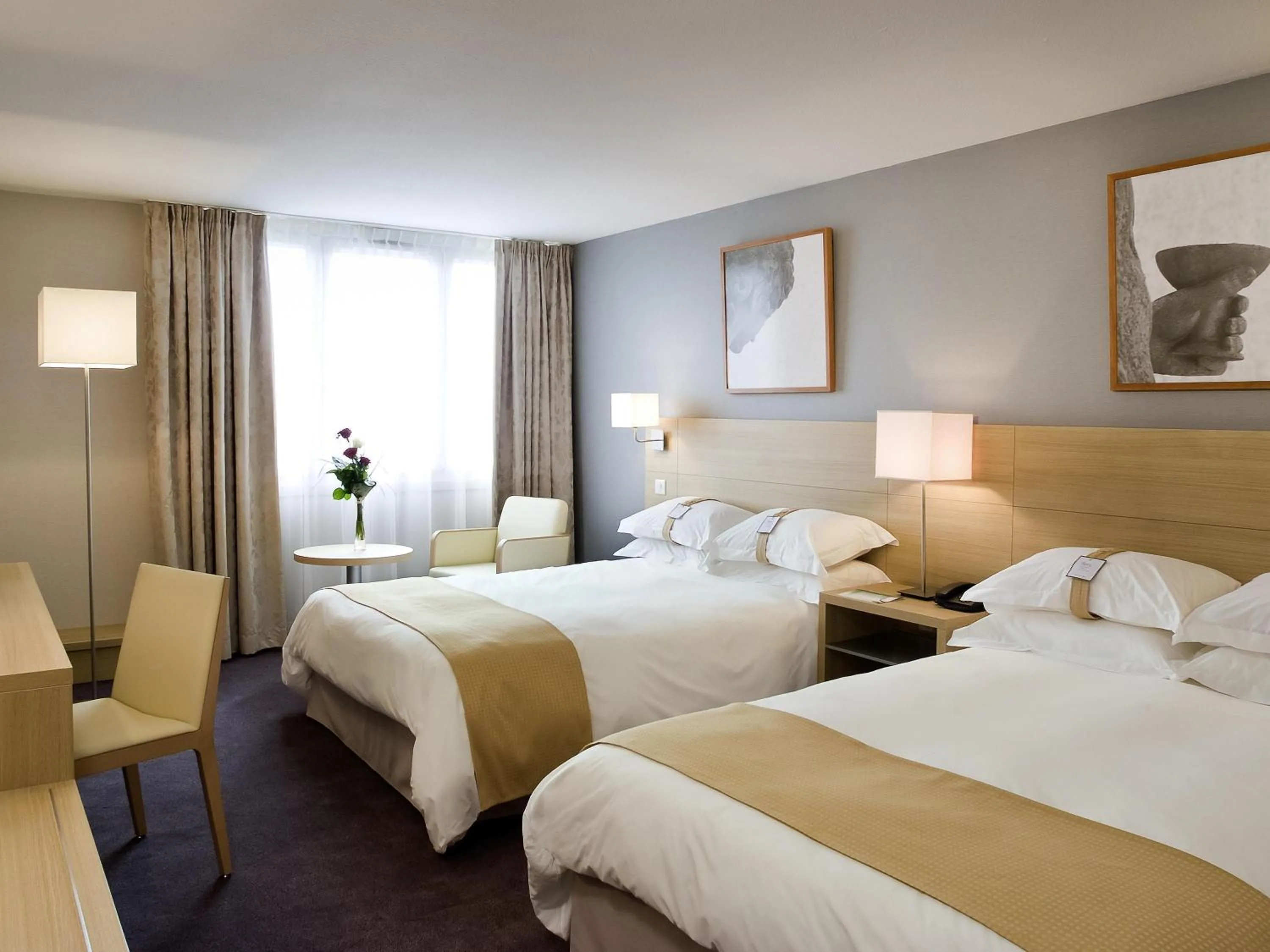 Bedroom, Bed in Mercure Paris Velizy