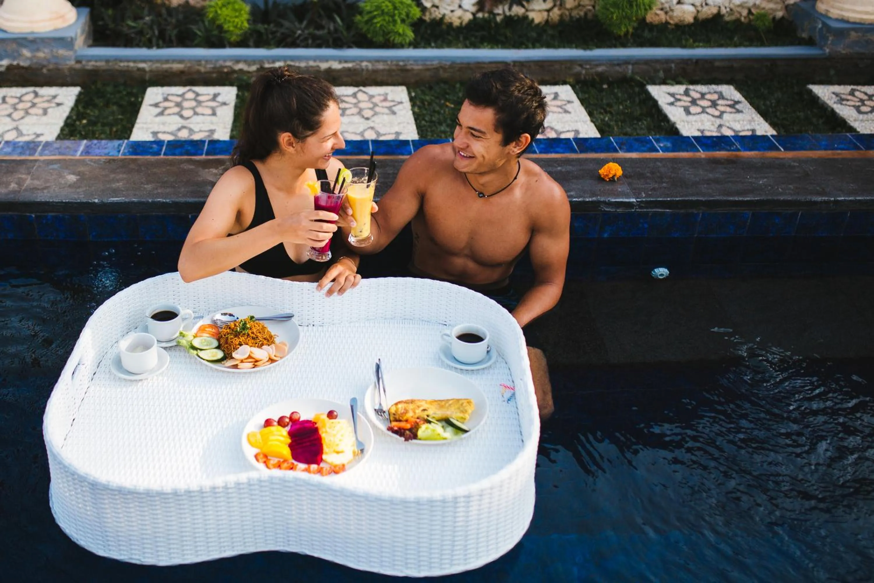 Food and drinks in Sentulan Garden