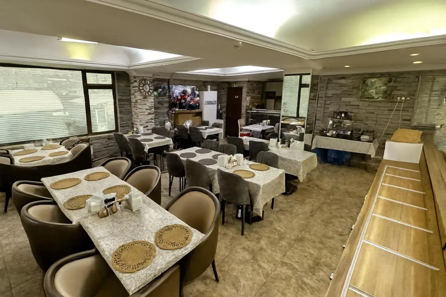 Restaurant/places to eat in Biter Hotel Restaurant/places to eat in Biter Hotel