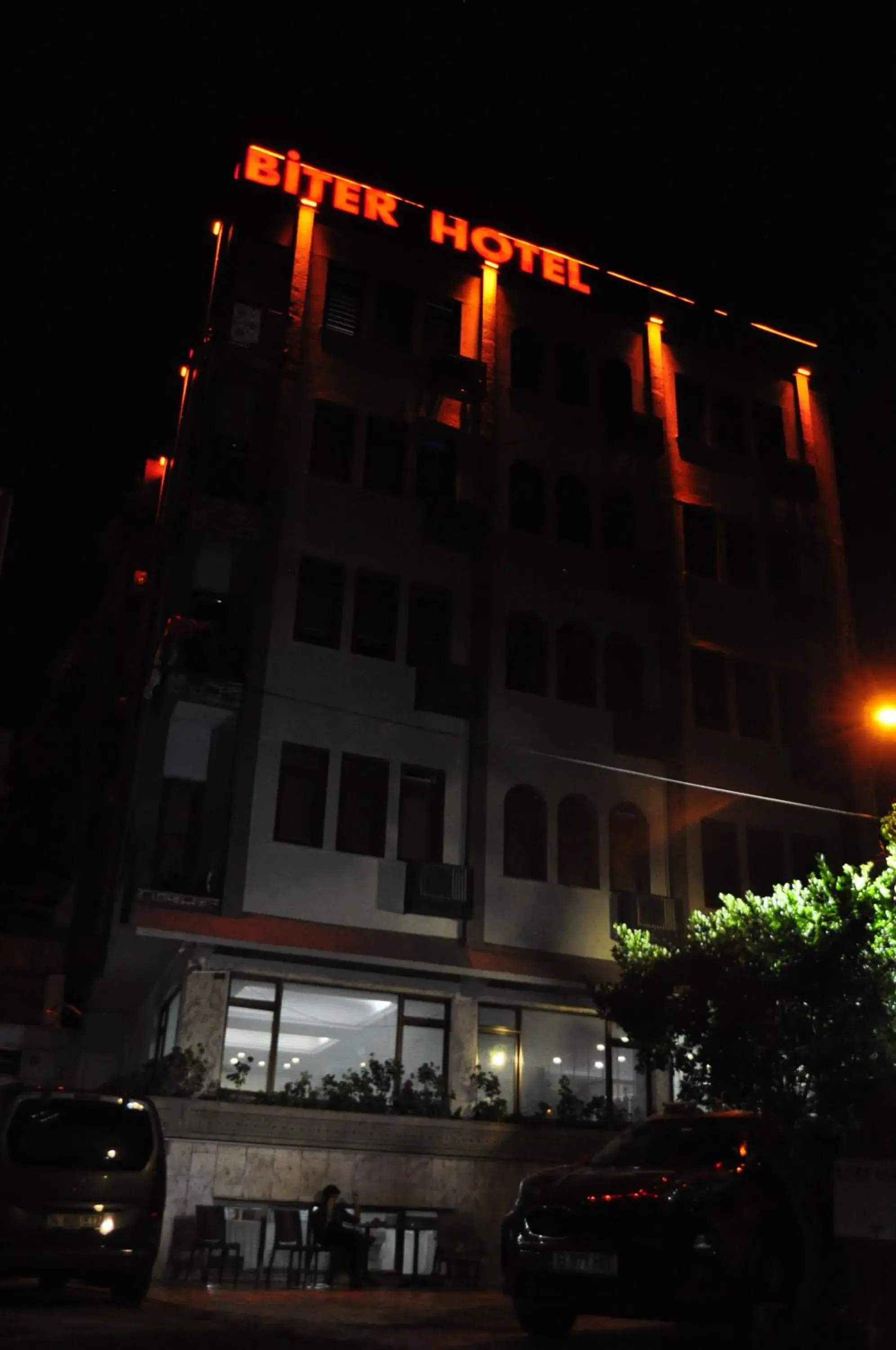 Property building in Biter Hotel Property building in Biter Hotel