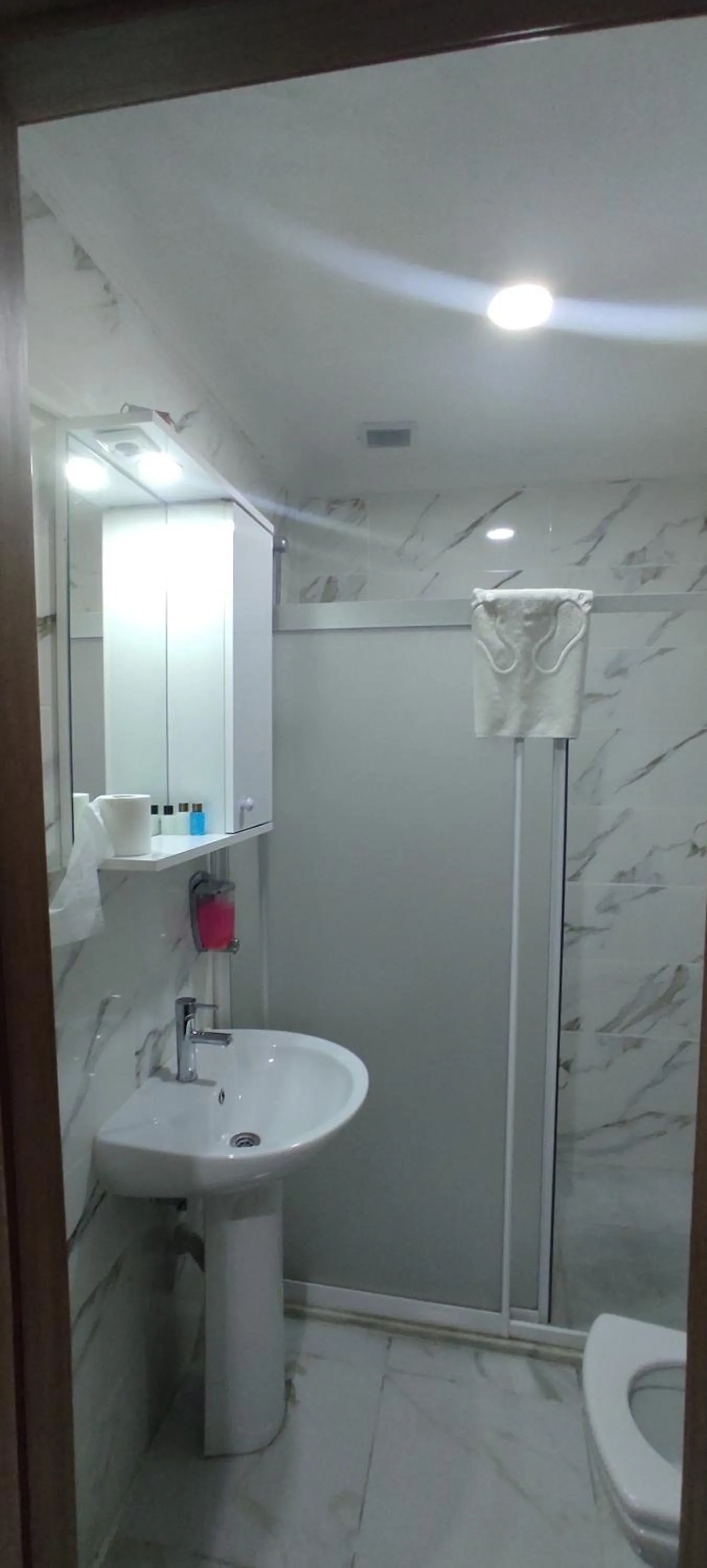 Bathroom in Biter Hotel