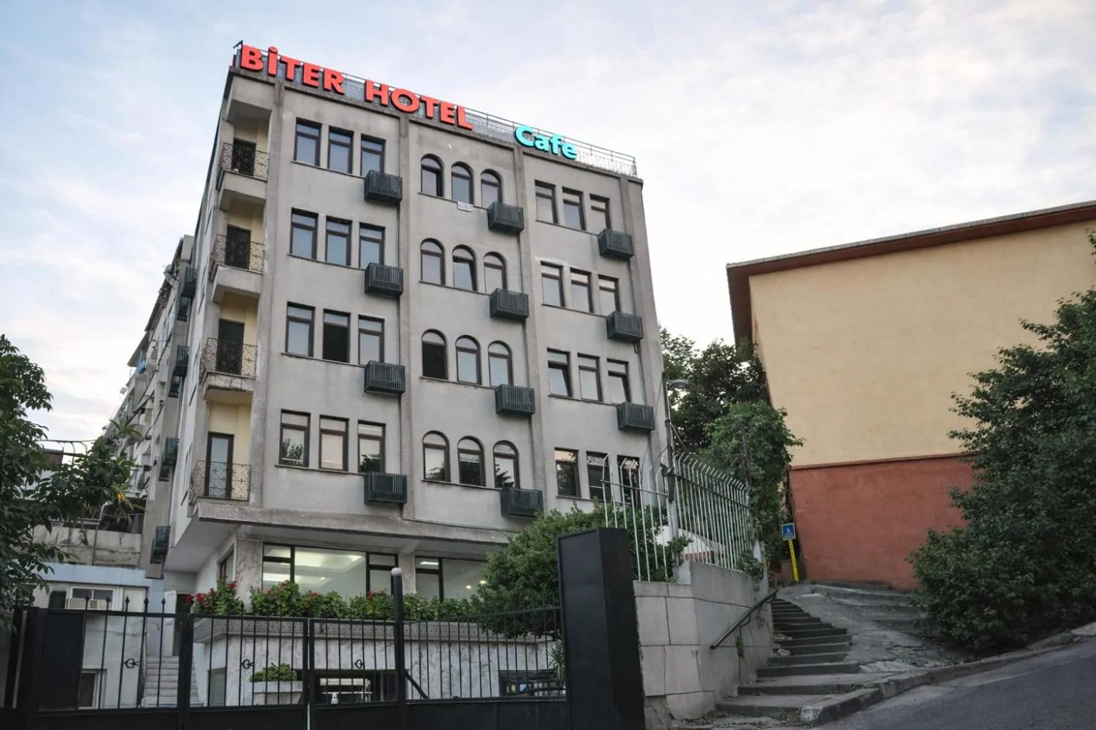 Property building in Biter Hotel