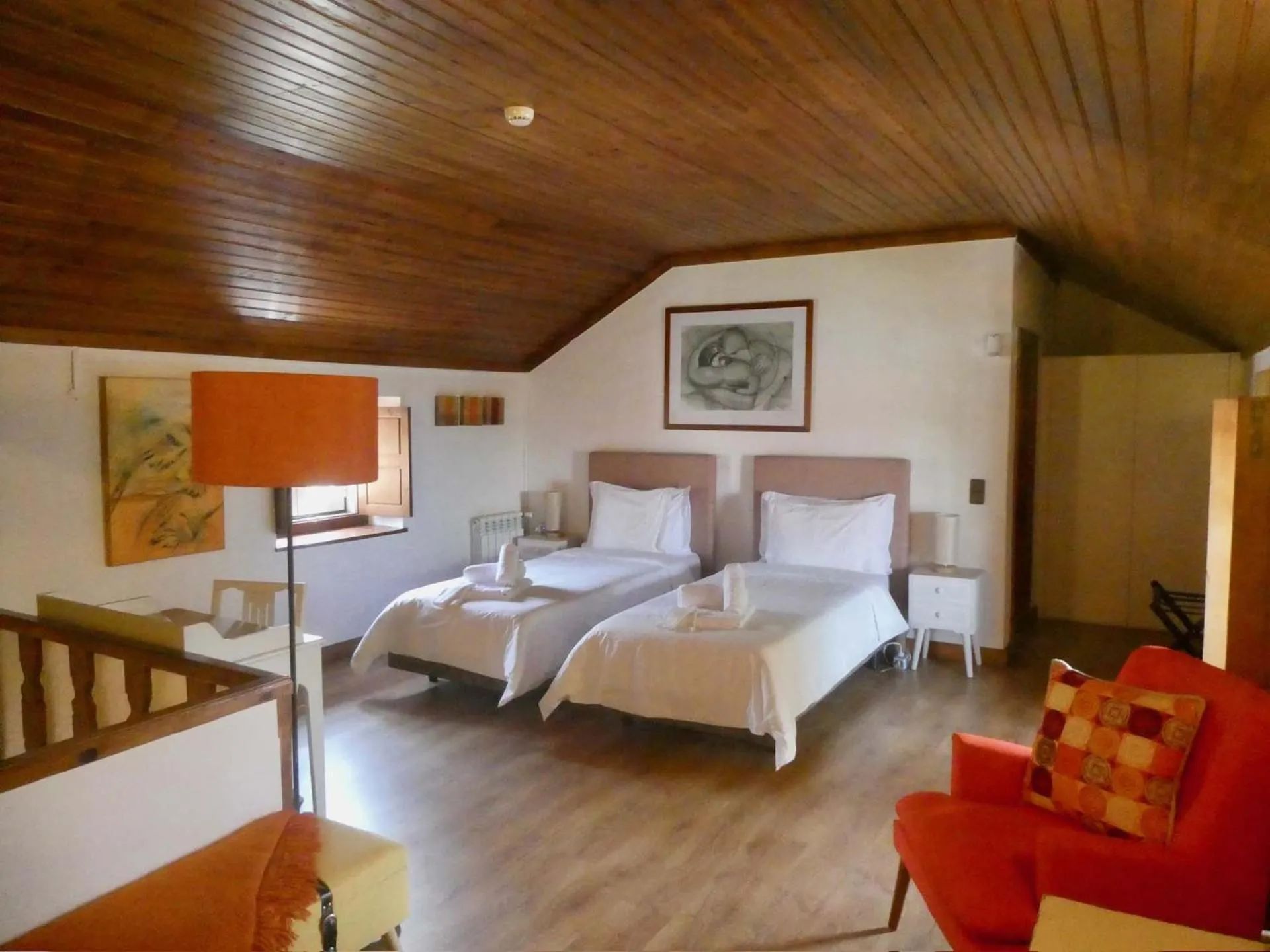 Bed in Vida-Vi, Country House and B&B