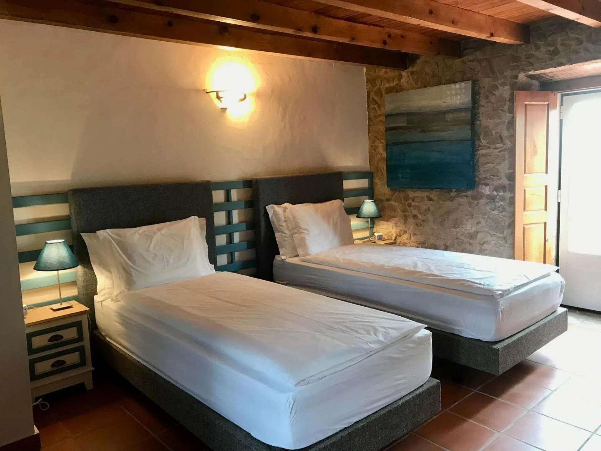 Bed in Vida-Vi, Country House and B&B