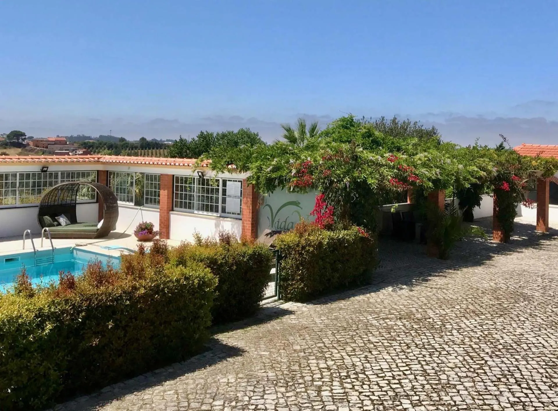 Garden view in Vida-Vi, Country House and B&B