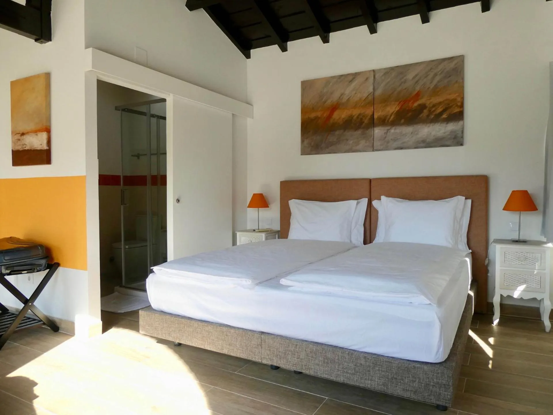 Bed in Vida-Vi, Country House and B&B