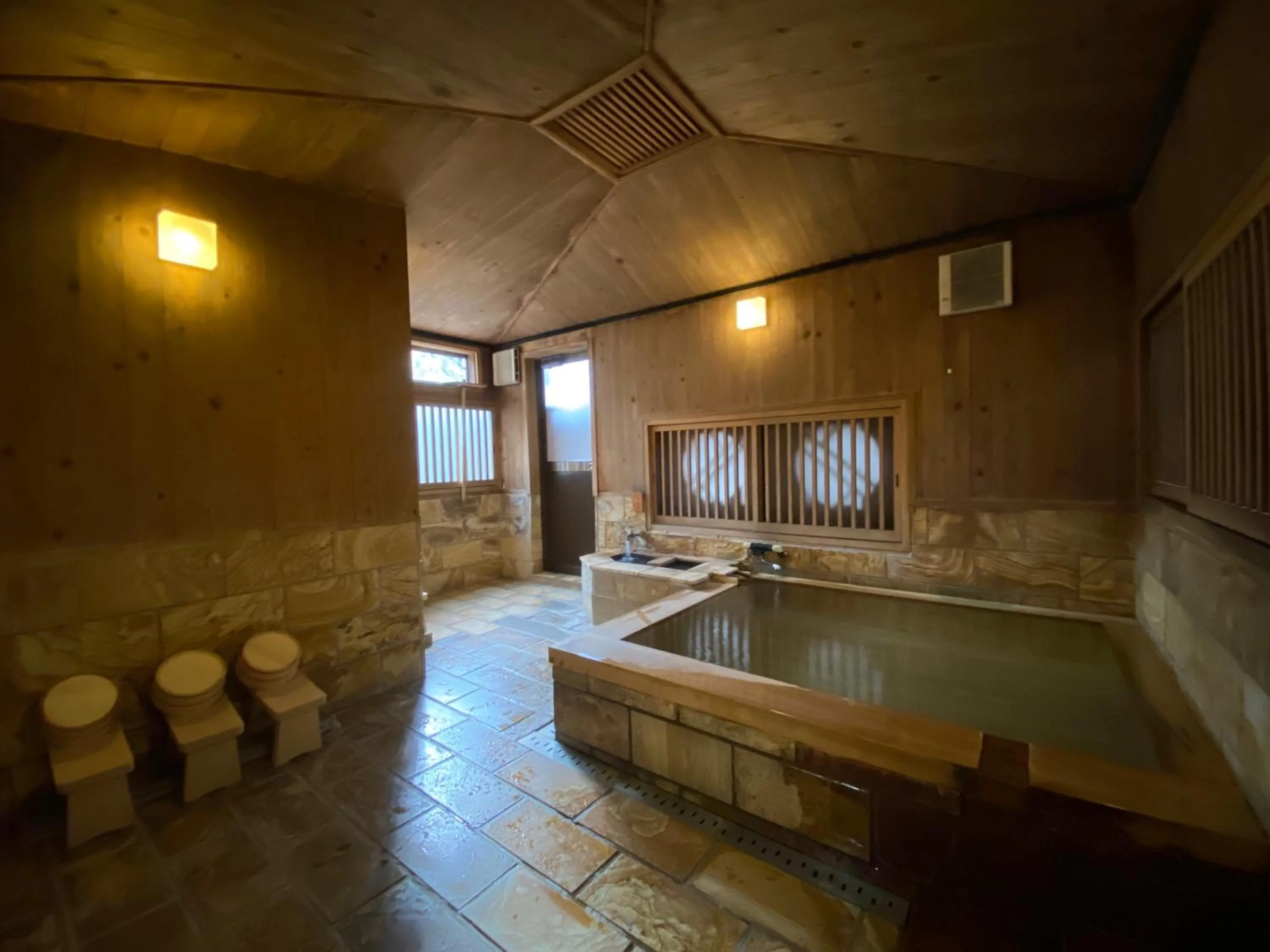 Hot Spring Bath in Kappo Ryokan Yumesaki