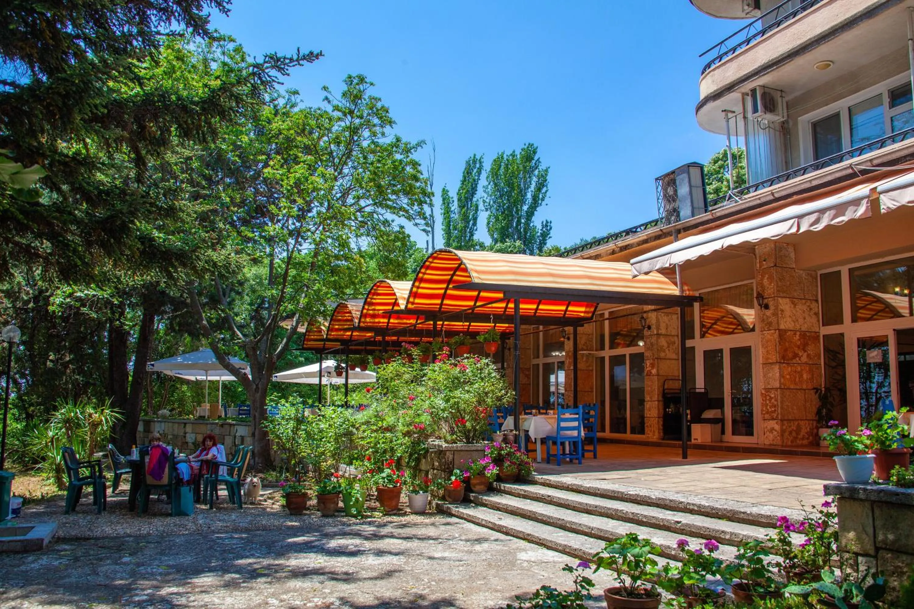 ADIS Holiday Inn Hotel