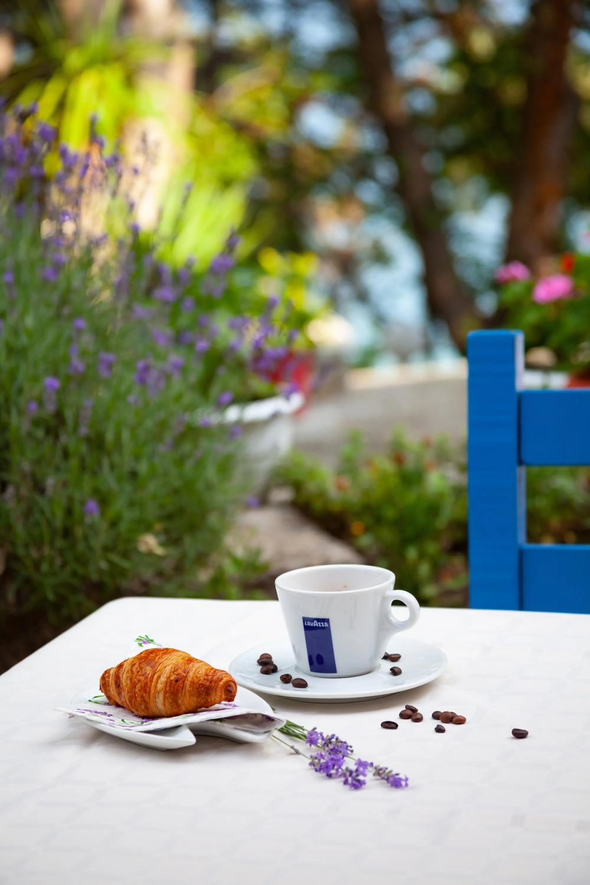 ADIS Holiday Inn Hotel