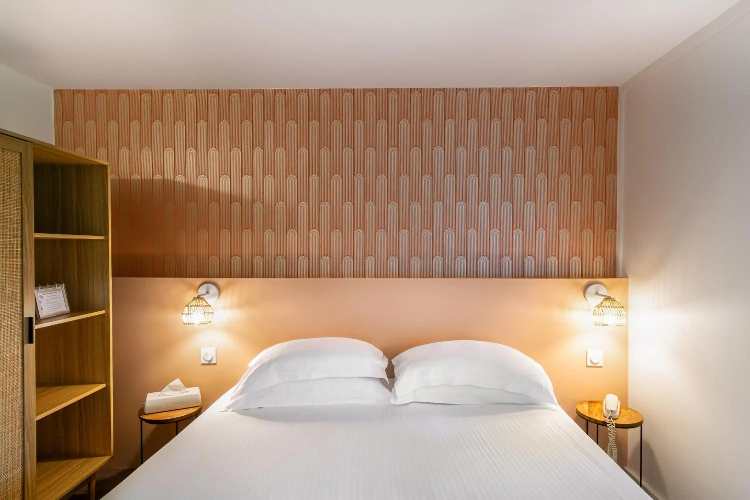 Bedroom, Bed in Eden Park Hotel Restaurant Bedroom, Bed in Eden Park Hotel Restaurant