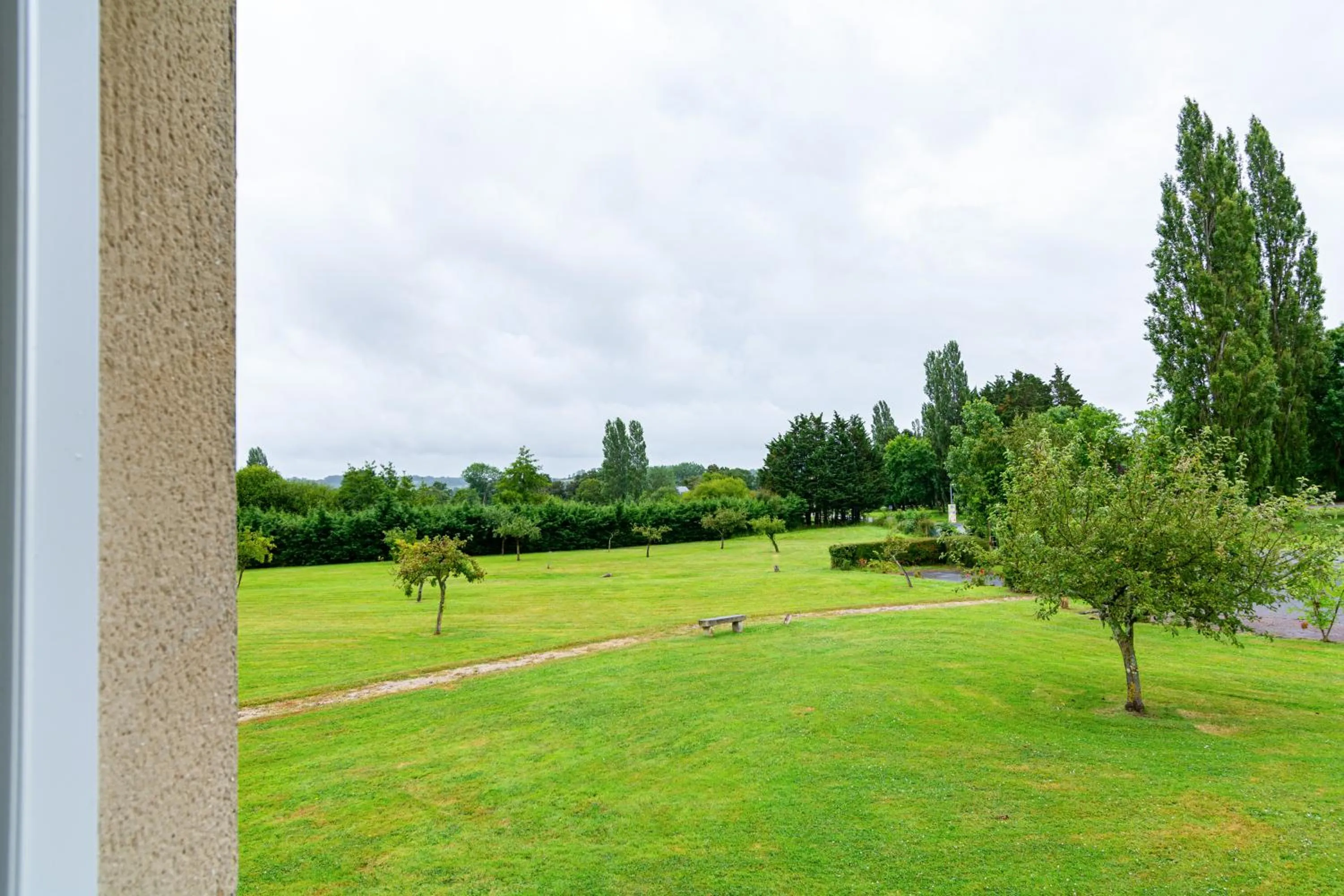 Garden view in Eden Park Hotel Restaurant