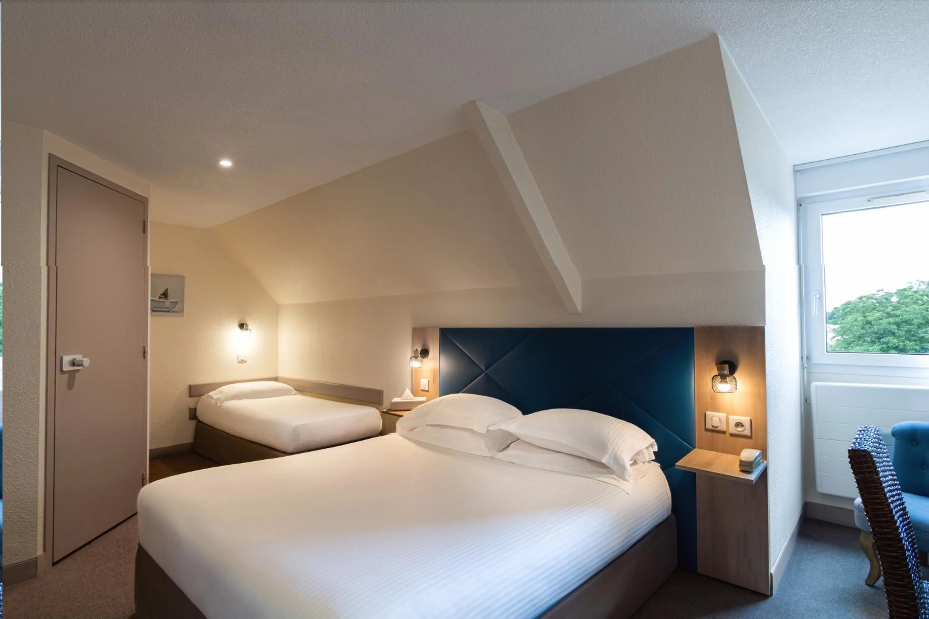 Bedroom, Bed in Eden Park Hotel Restaurant