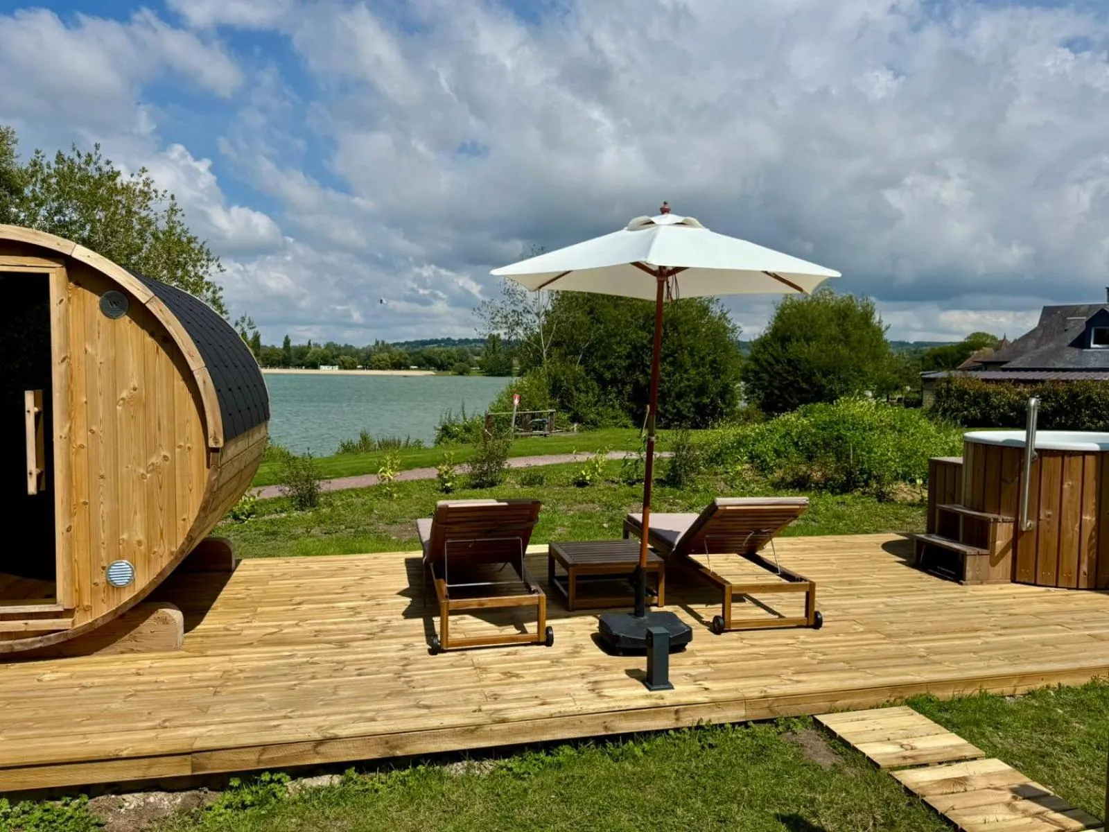 Hot Spring Bath in Eden Park Hotel Restaurant