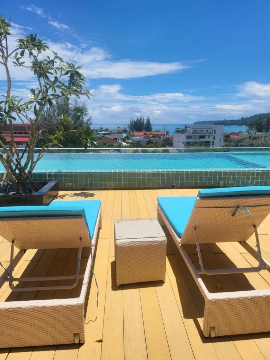 Pool view in Ratana Platinum Resort Kamala