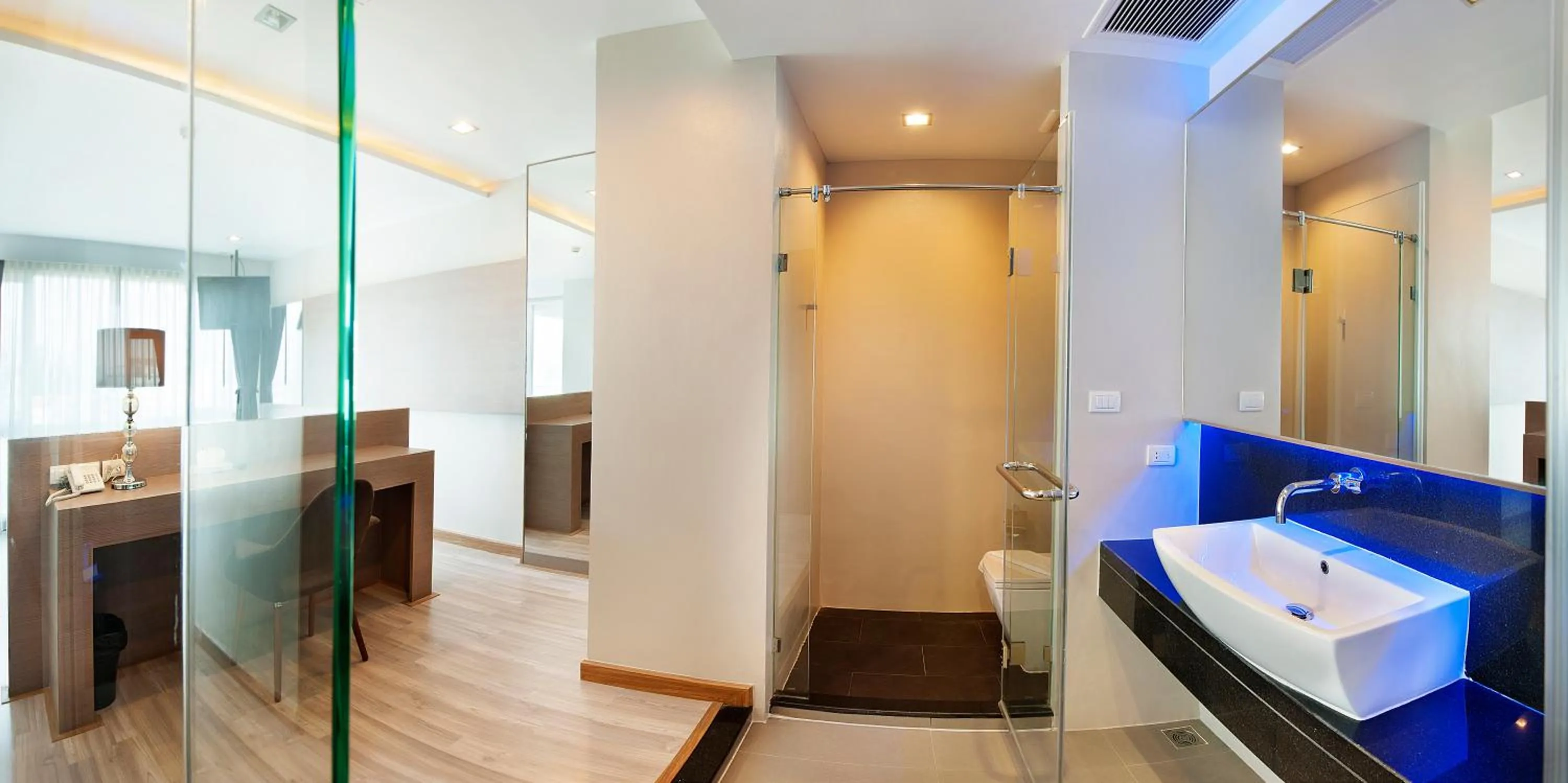 Bathroom in Ratana Platinum Resort Kamala