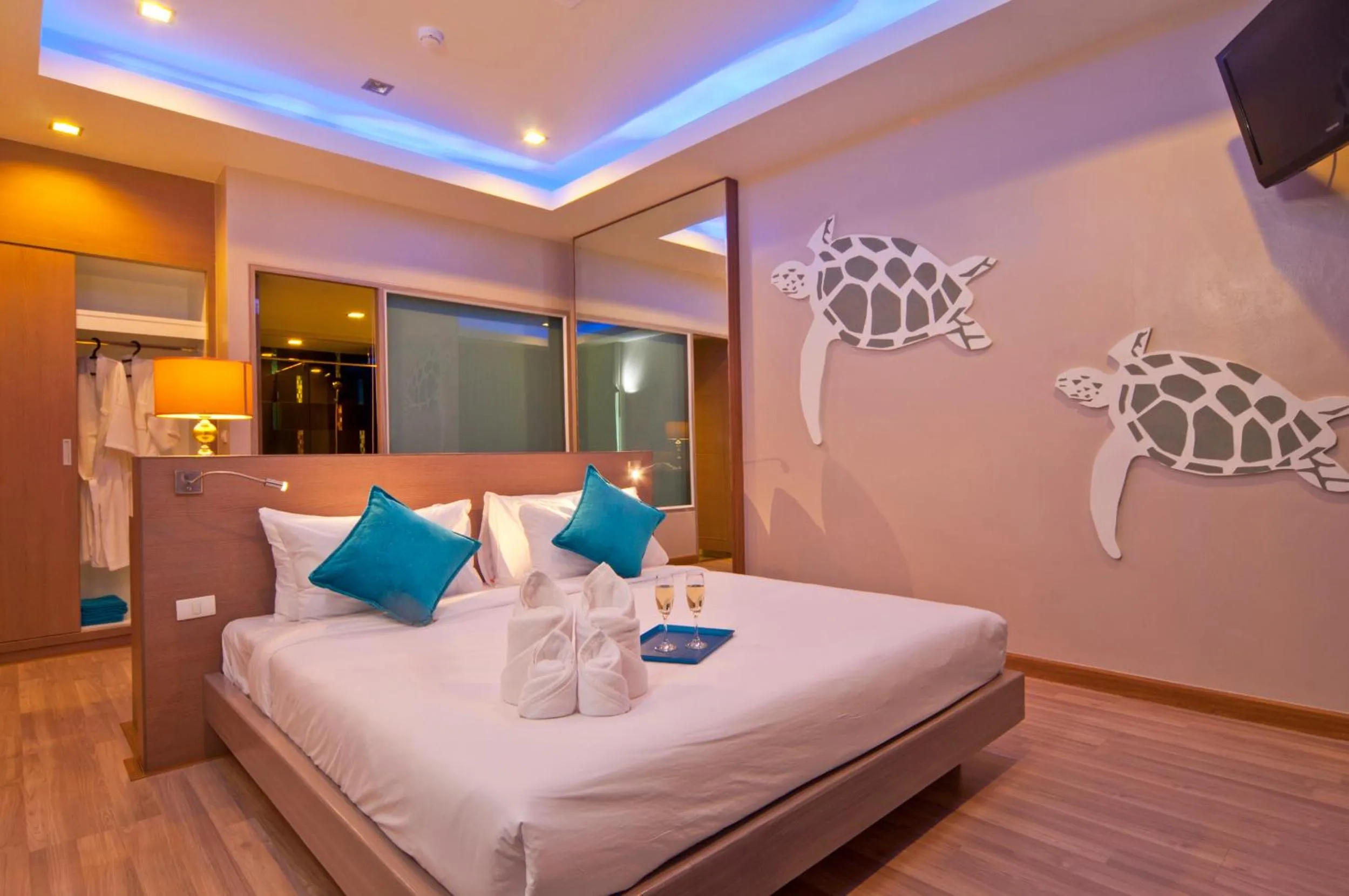 Bed in Ratana Platinum Resort Kamala