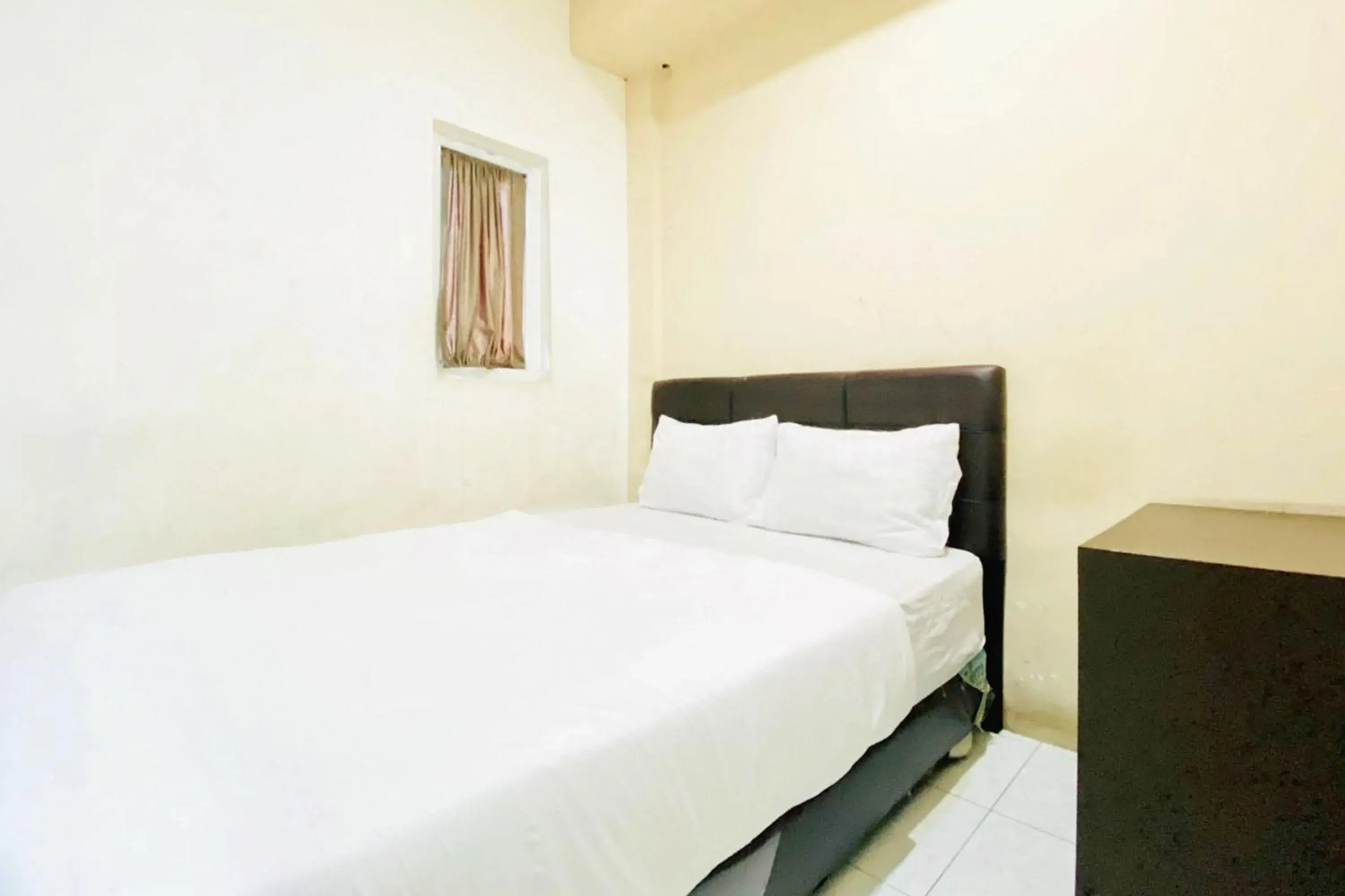 Bed in Palem Mas Garden RedPartner Bed in Palem Mas Garden RedPartner